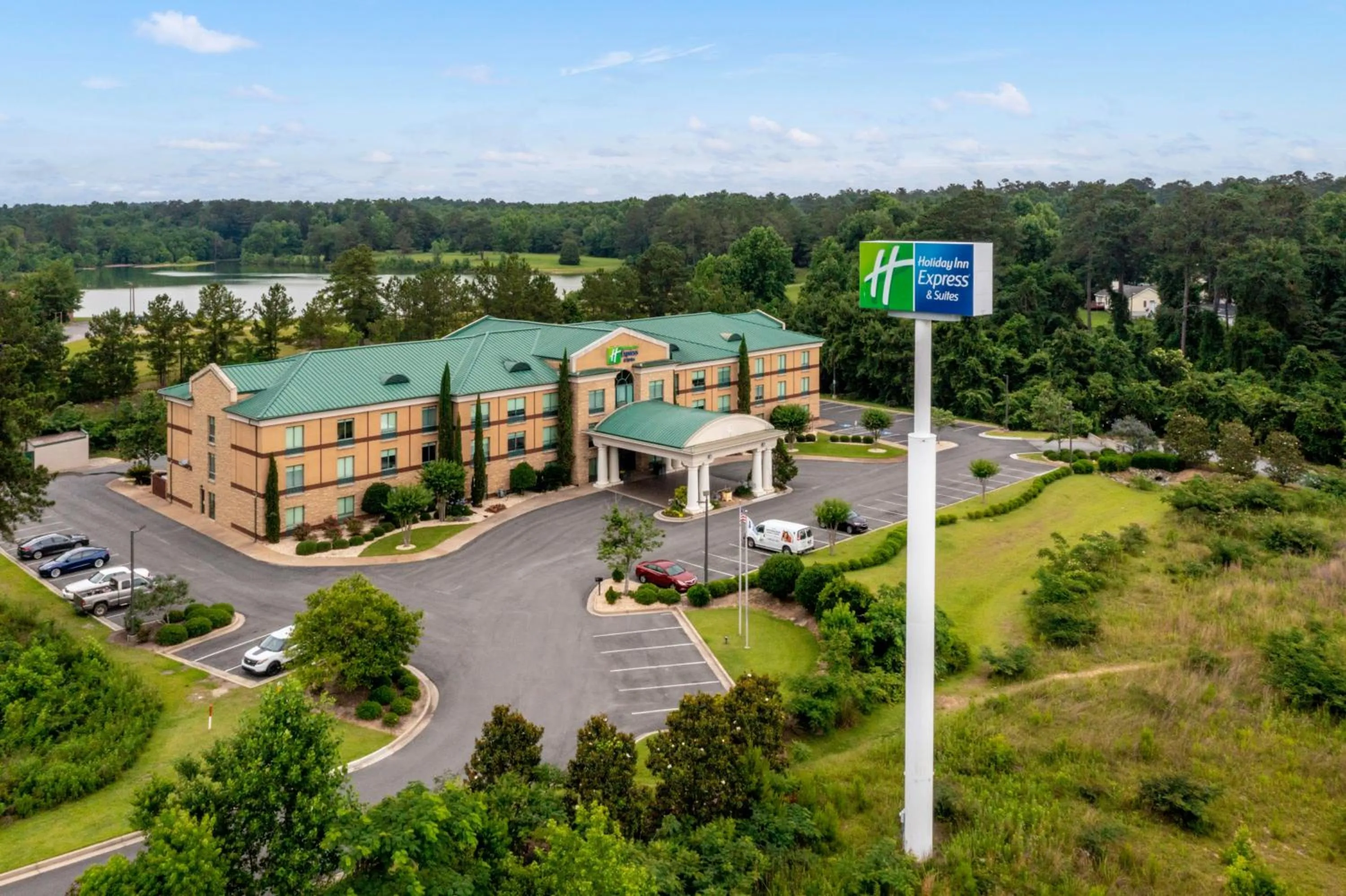 Property building in Holiday Inn Express & Suites Macon - I-475 by IHG