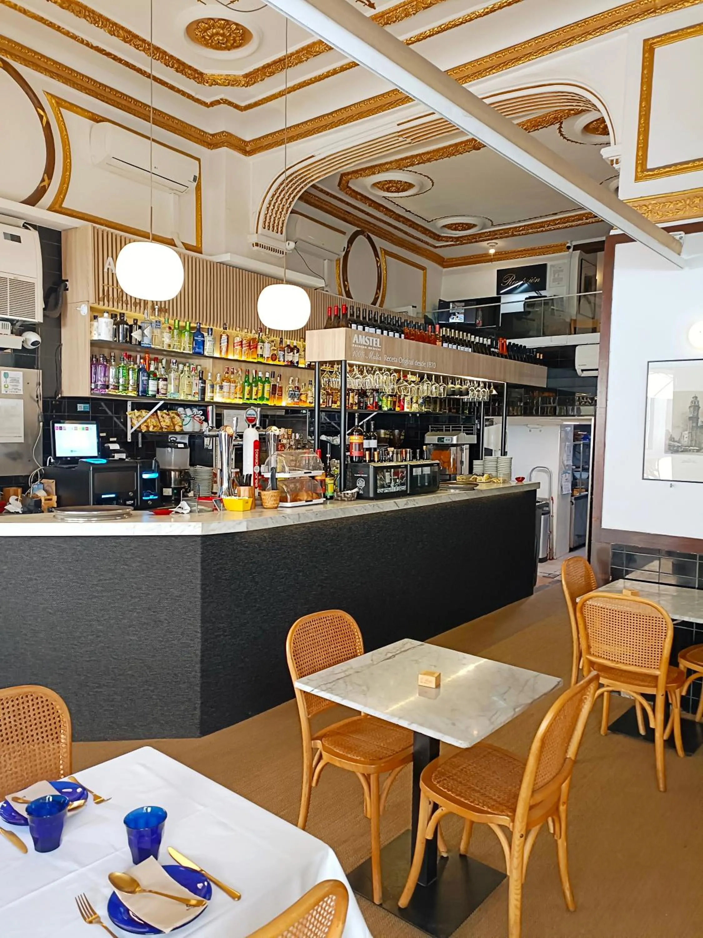 Restaurant/places to eat in Hotel El Siglo