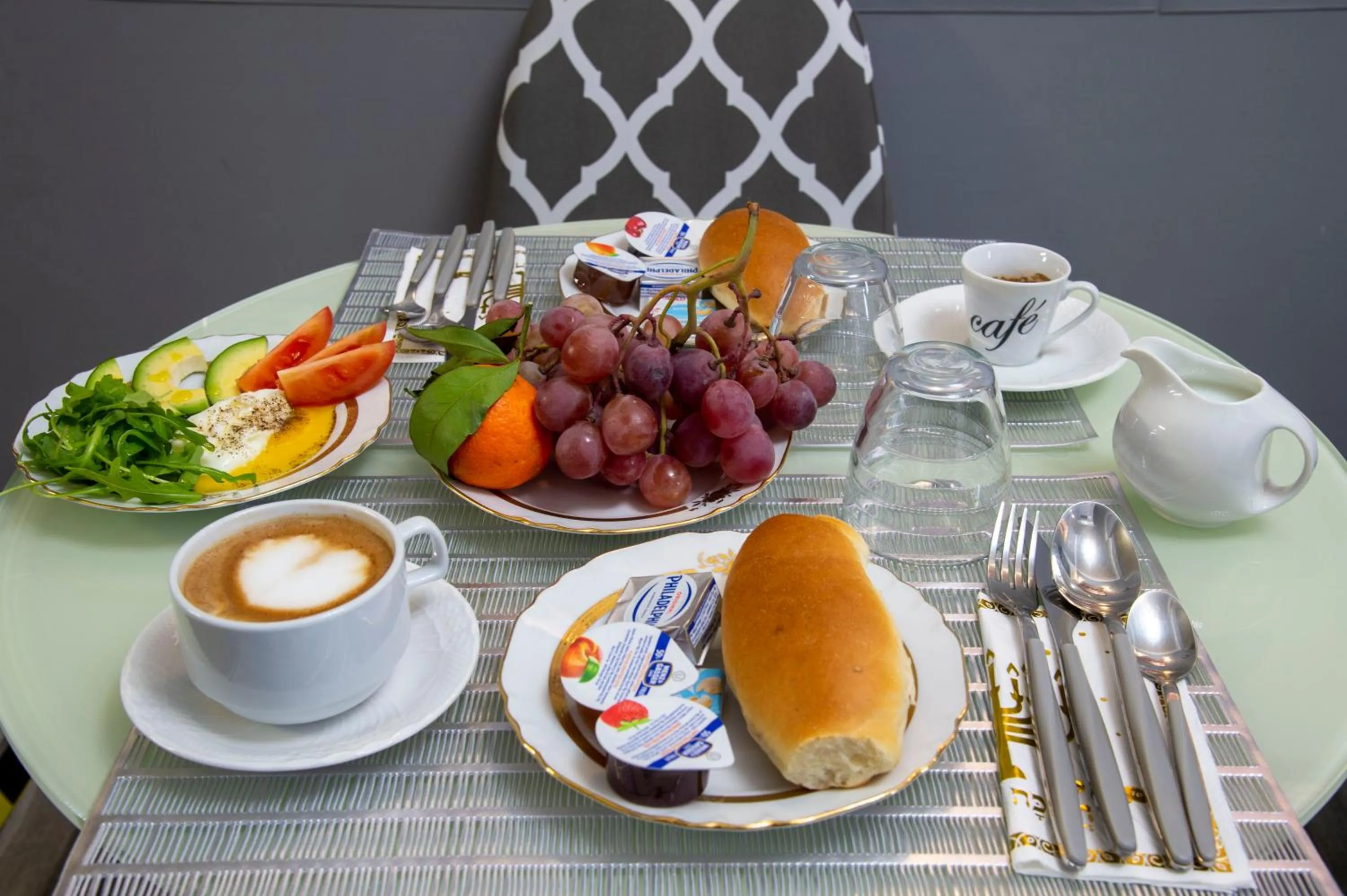 Breakfast in Lea Luxury Rooms