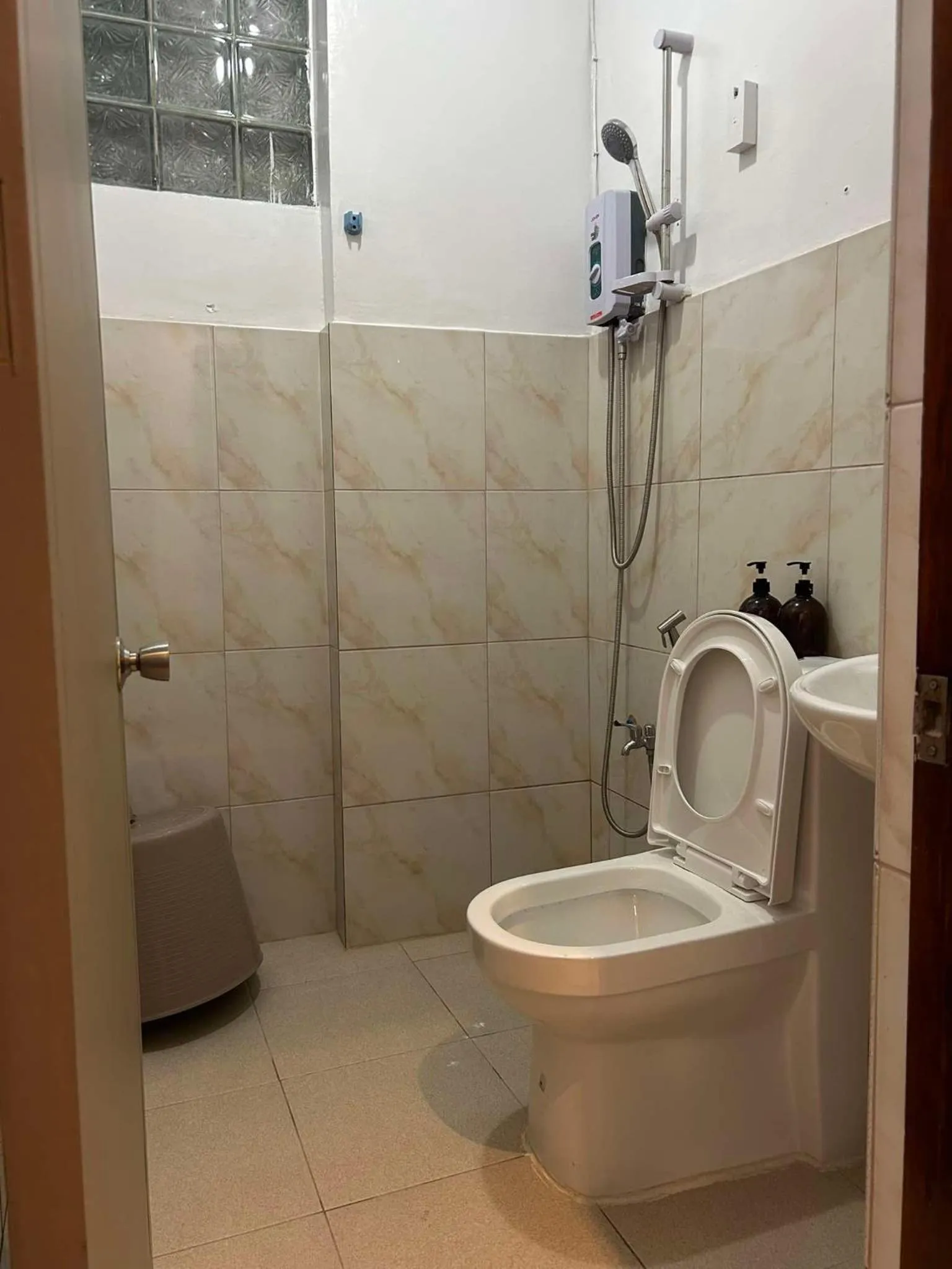 Bathroom in Seaslugs Travellers Inn