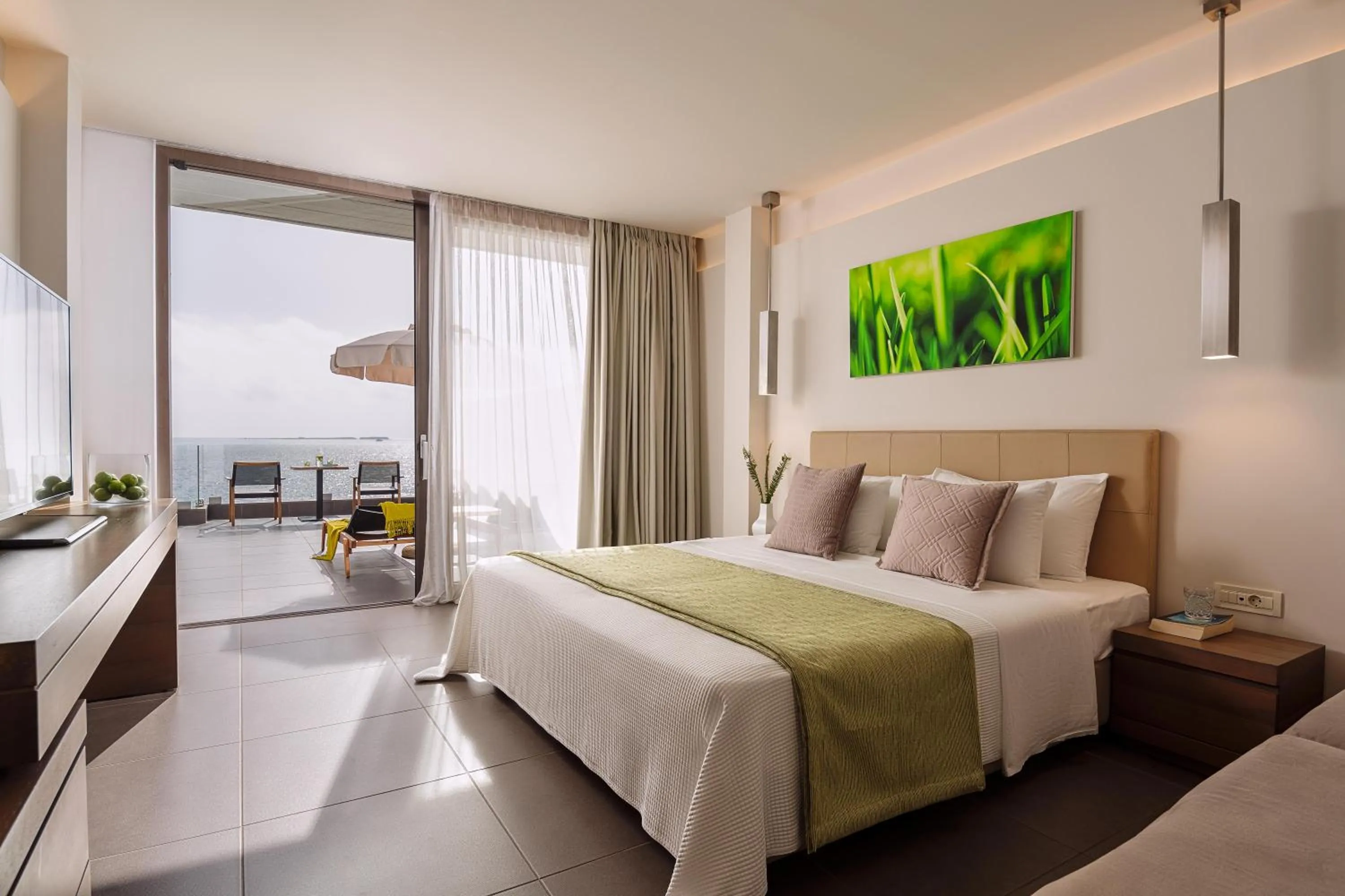 Photo of the whole room, Bed in White Rocks Hotel Kefalonia