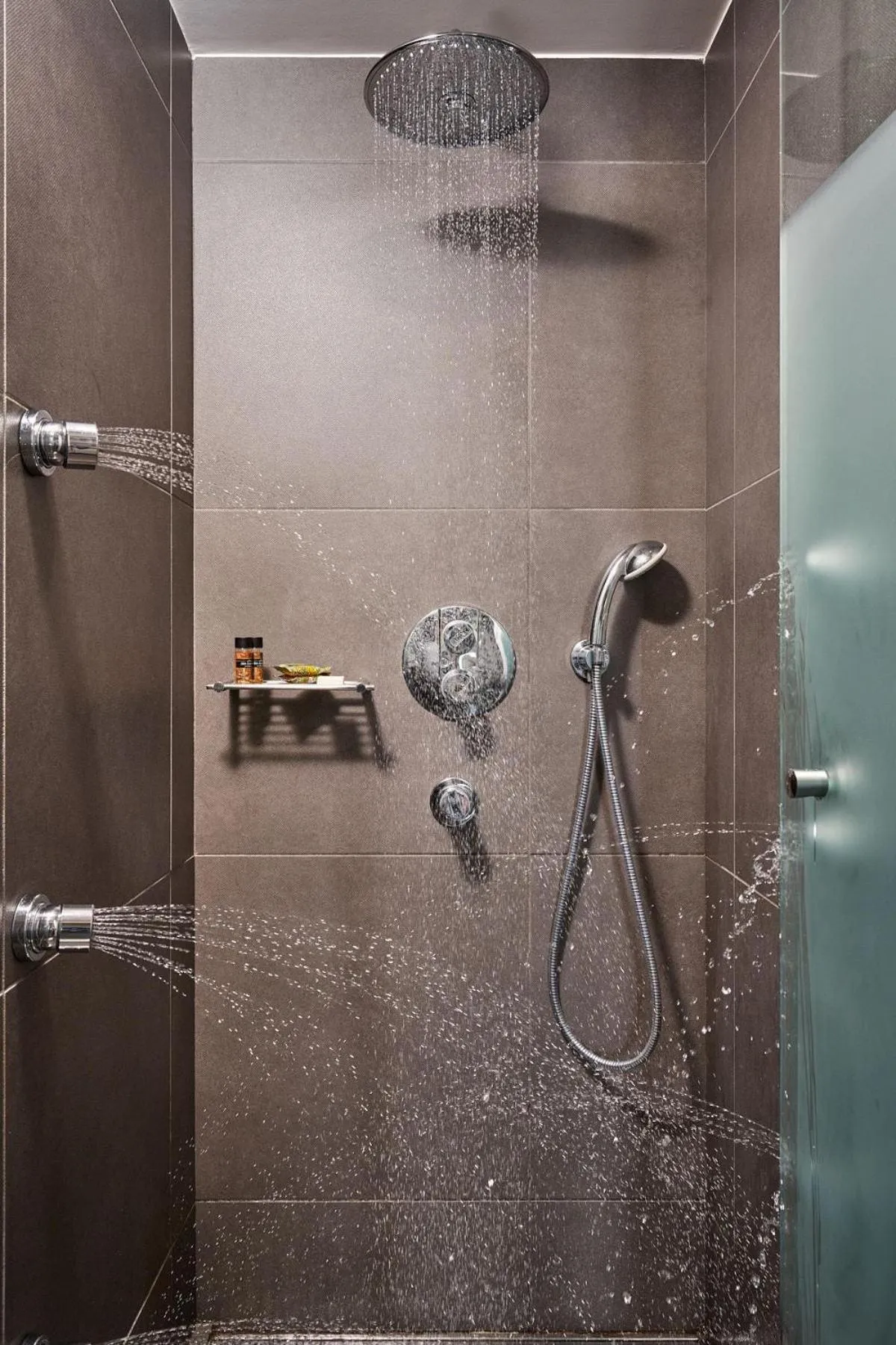 Bathroom in White Rocks Hotel Kefalonia