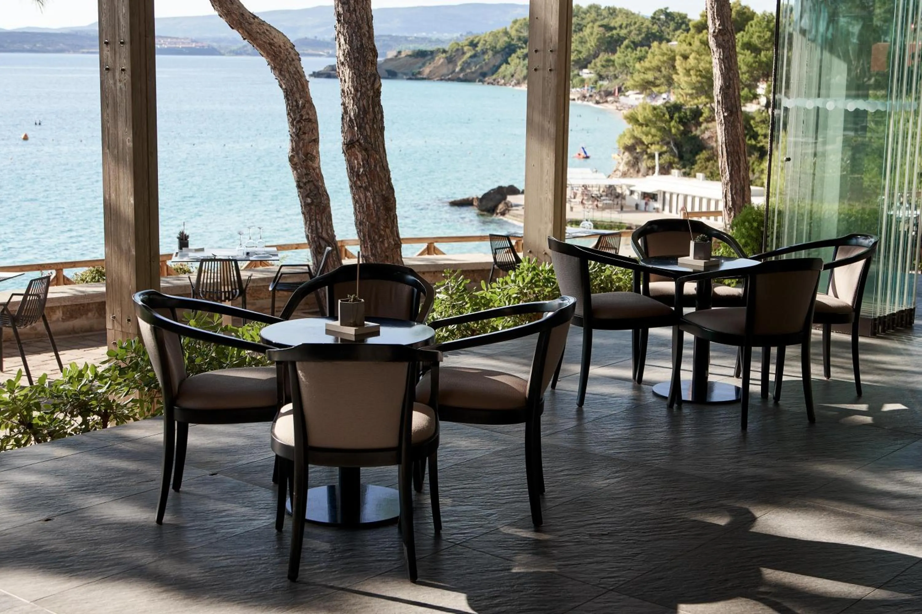 Restaurant/places to eat in White Rocks Hotel Kefalonia