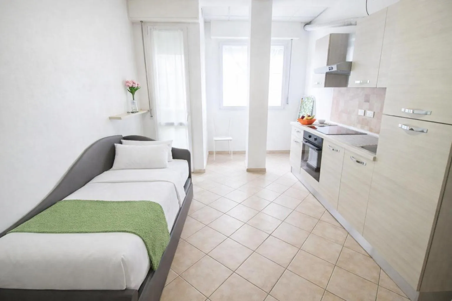 Kitchen or kitchenette, Bed in Residence Eurogarden