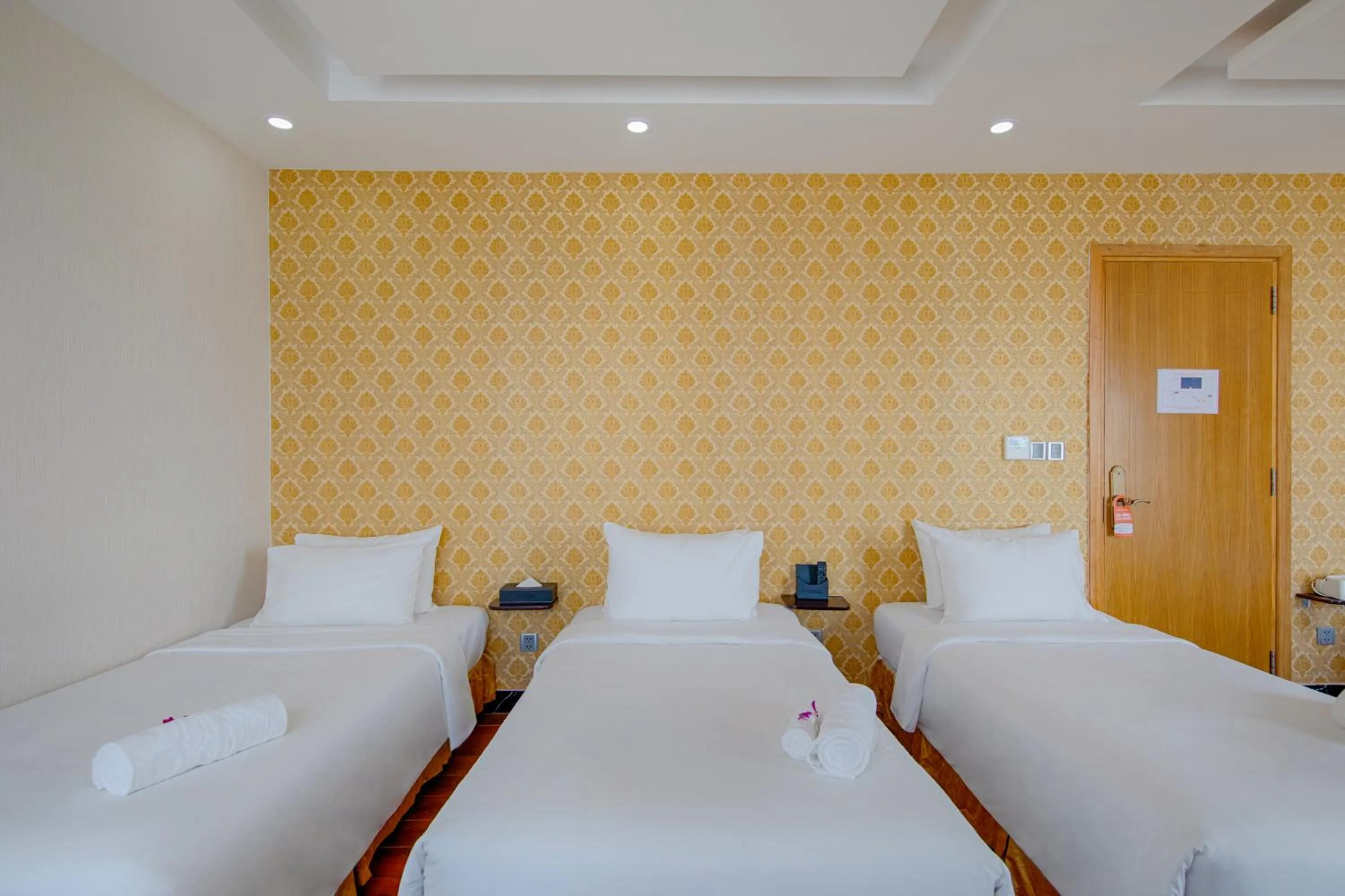 Bed in SEA QUEEN Hotel