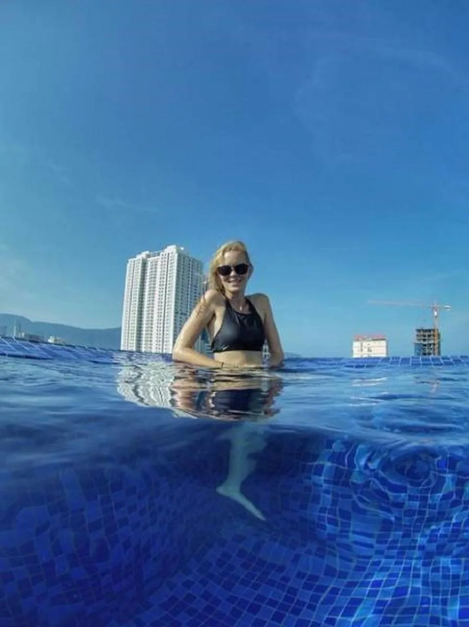 Swimming pool in SEA QUEEN Hotel
