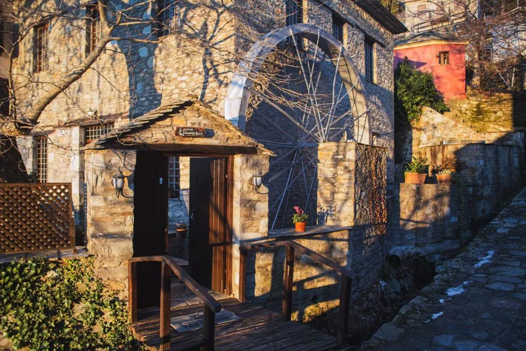 Property building in Palio Eleotrivio Guesthouse