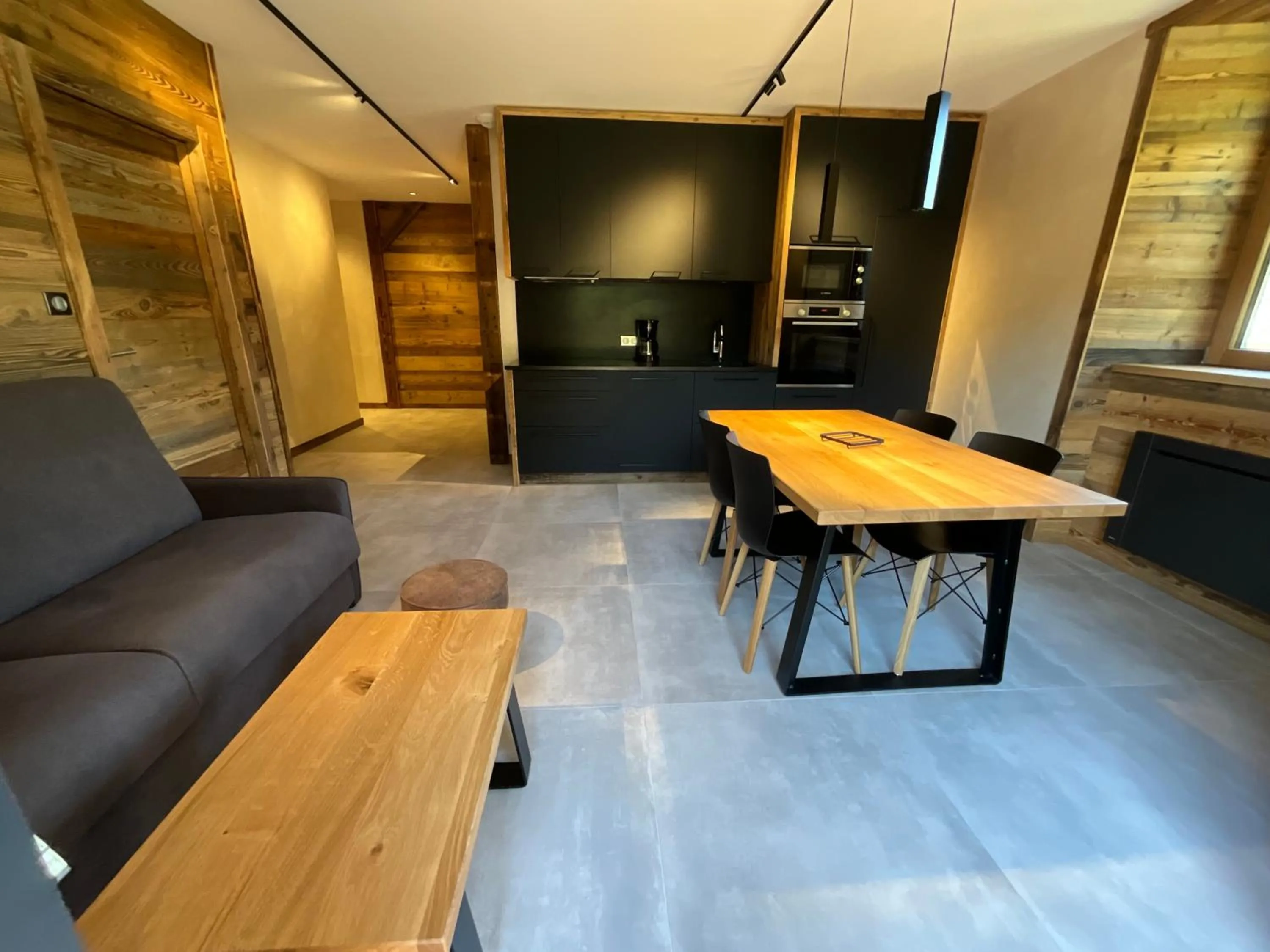 Kitchen or kitchenette in Gite Roche Des Ducs avec Piscine toute l'année, Spa, Sauna, Hammam