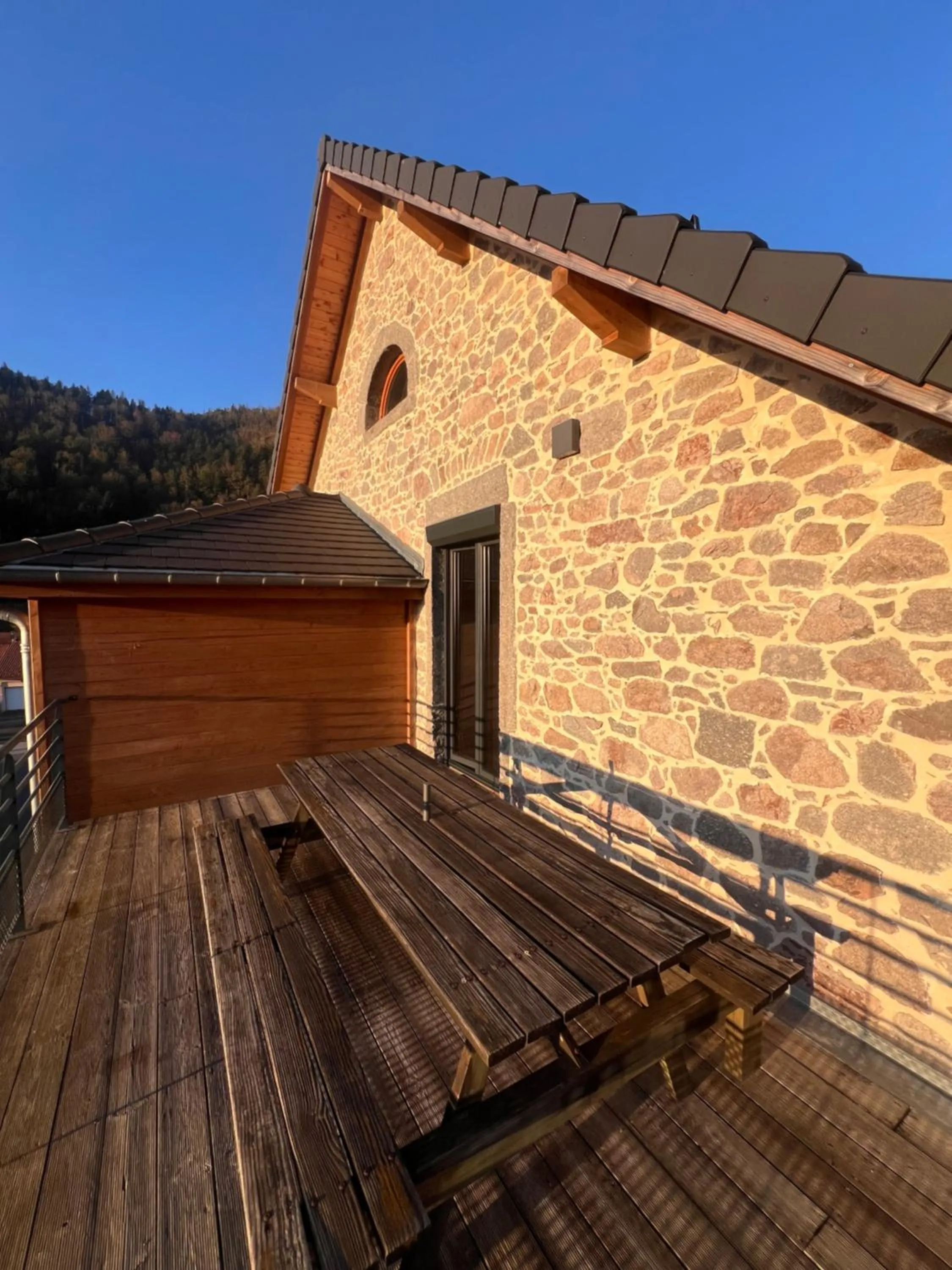 Balcony/Terrace in Gite Roche Des Ducs avec Piscine toute l'année, Spa, Sauna, Hammam