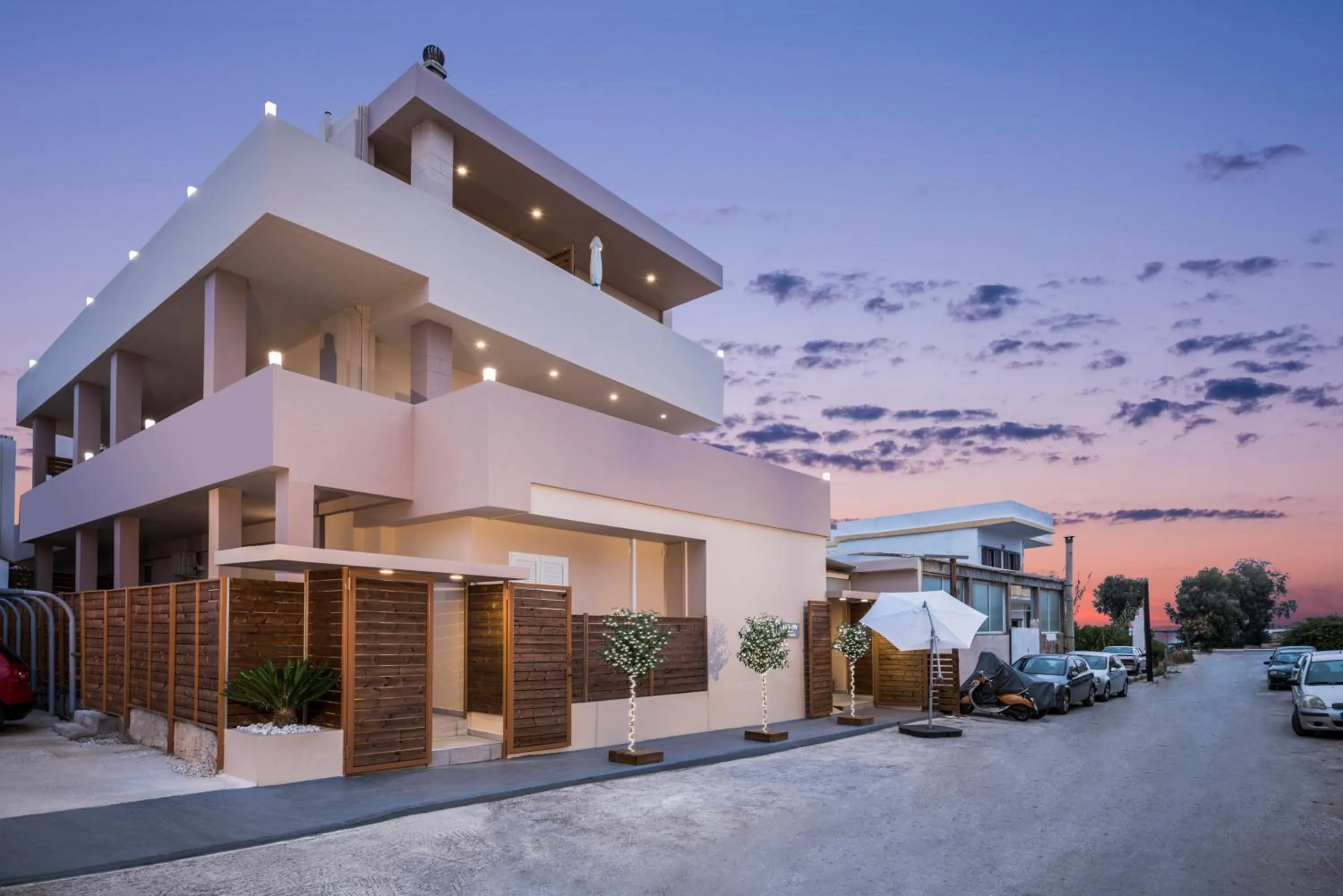 Facade/entrance in Sea & City Apartments