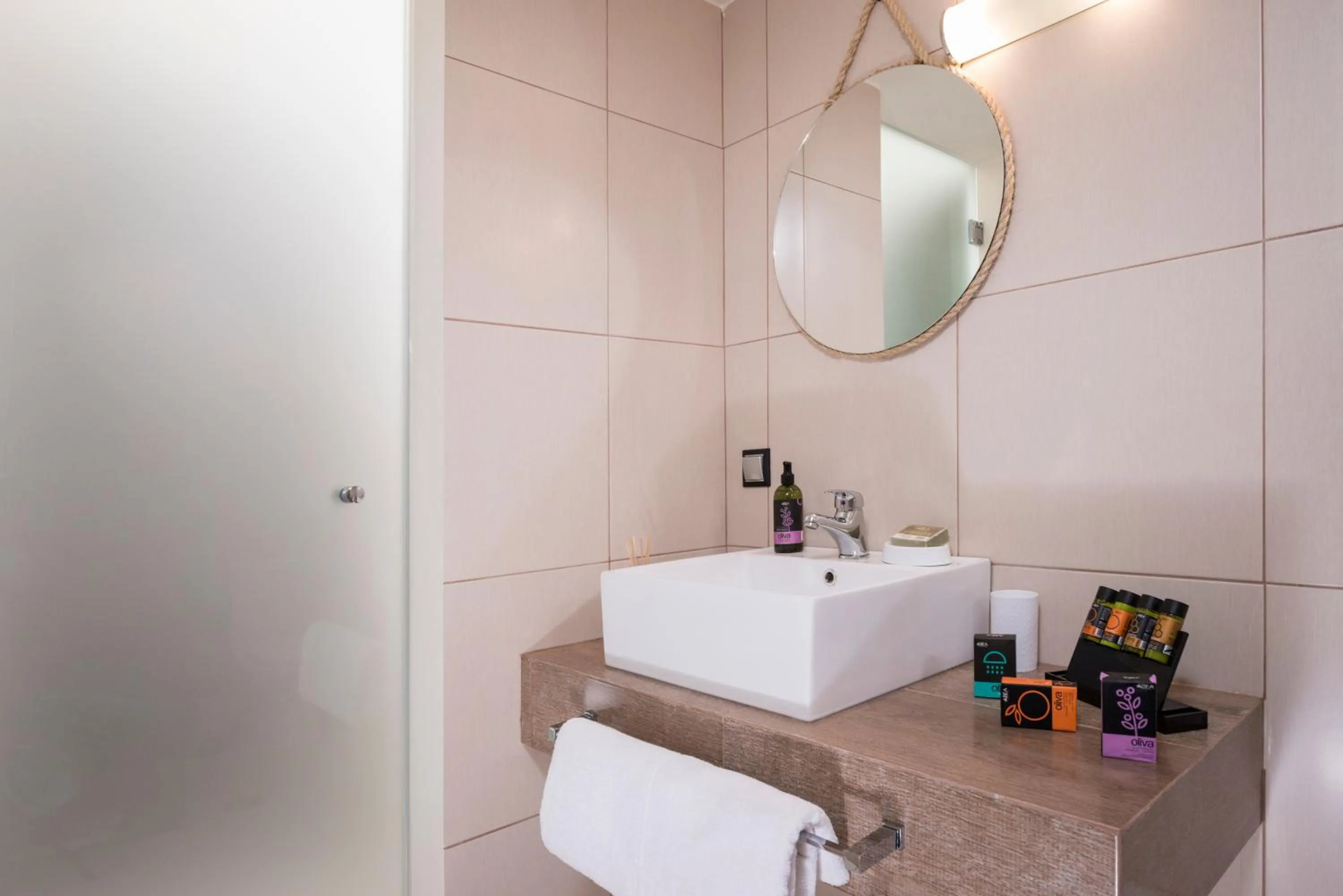 Bathroom in Sea & City Apartments