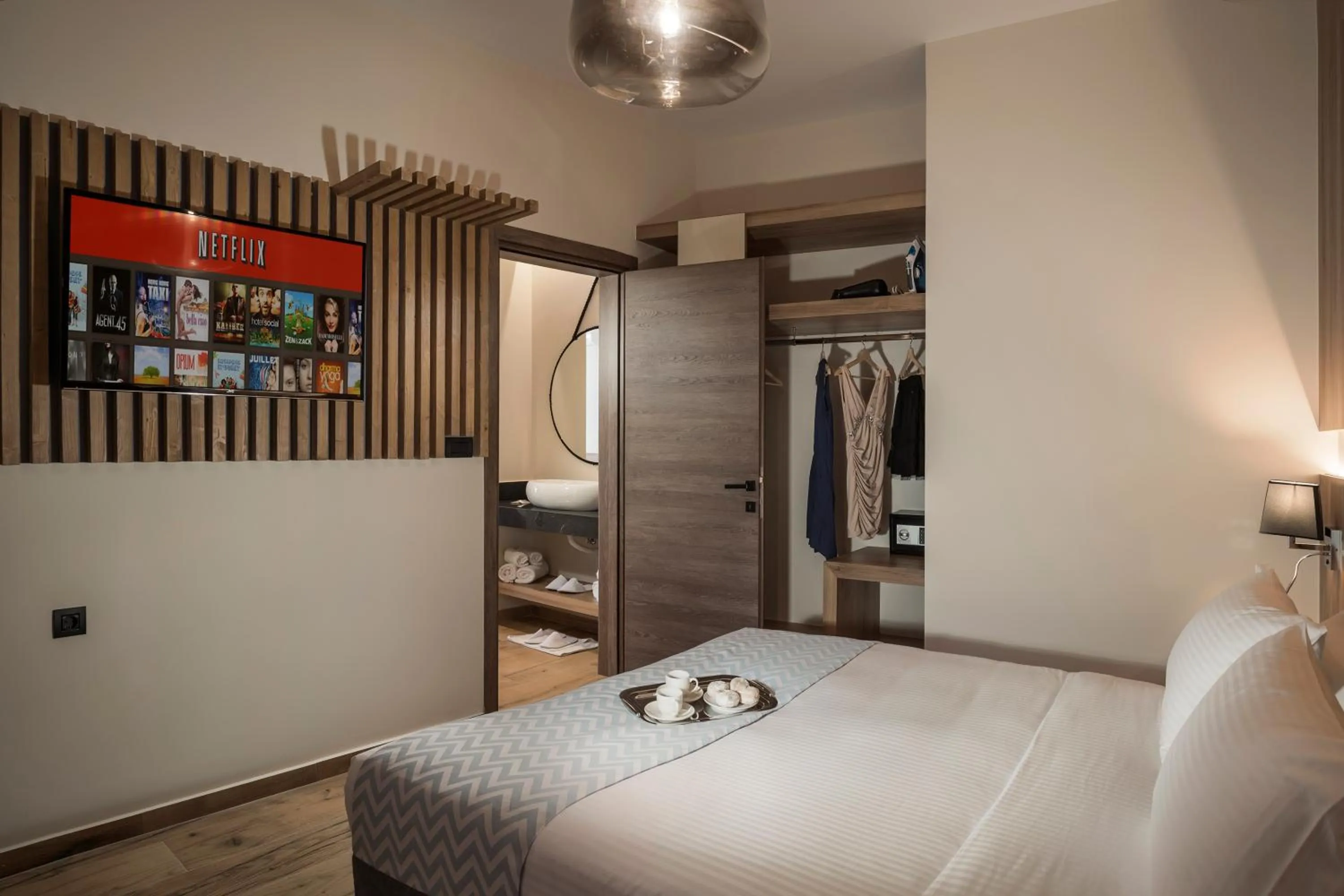 Photo of the whole room, Bed in Sea & City Apartments