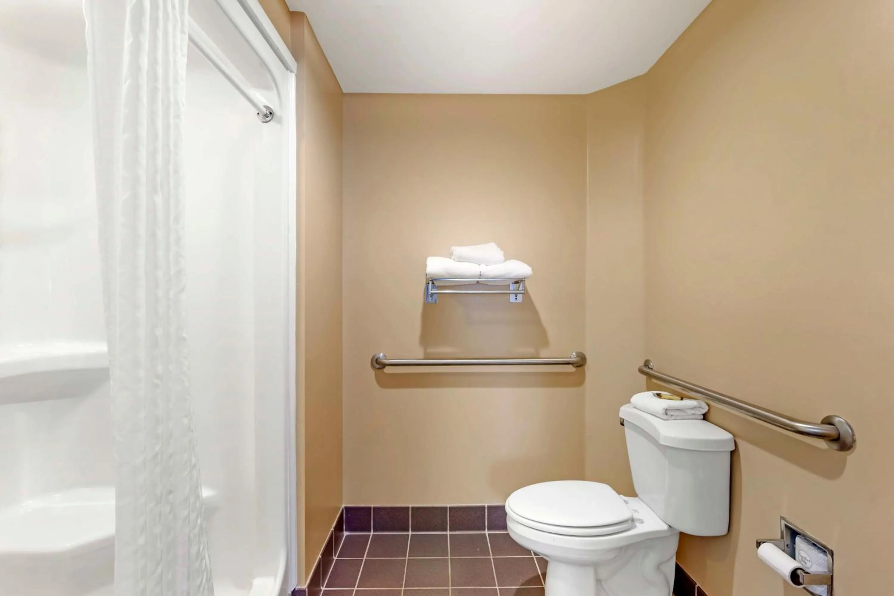 Bathroom in Best Western Plus Kingsland