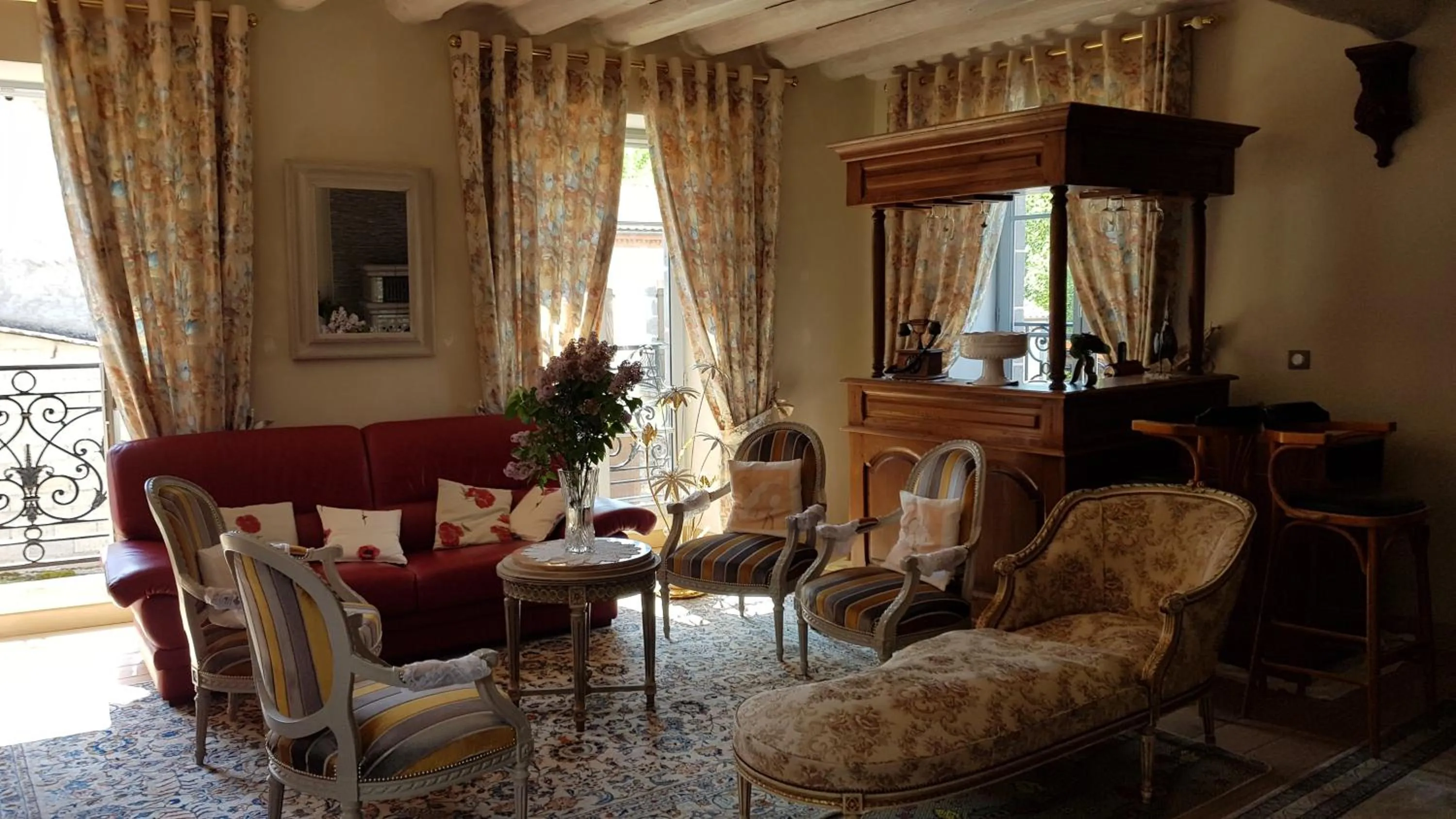 Living room in Au Coq Bleu