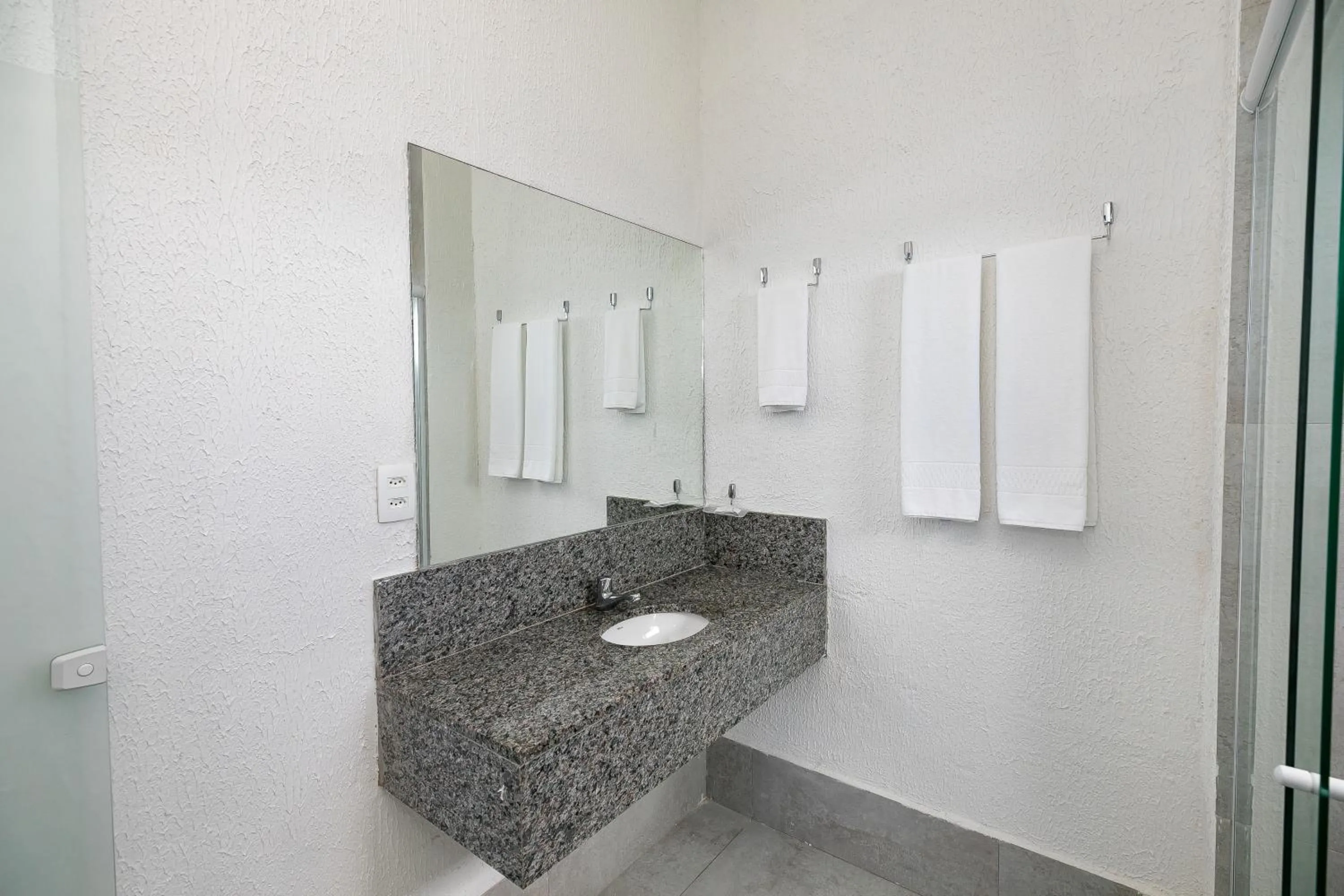 Bathroom in Yak Beach Hotel Natal