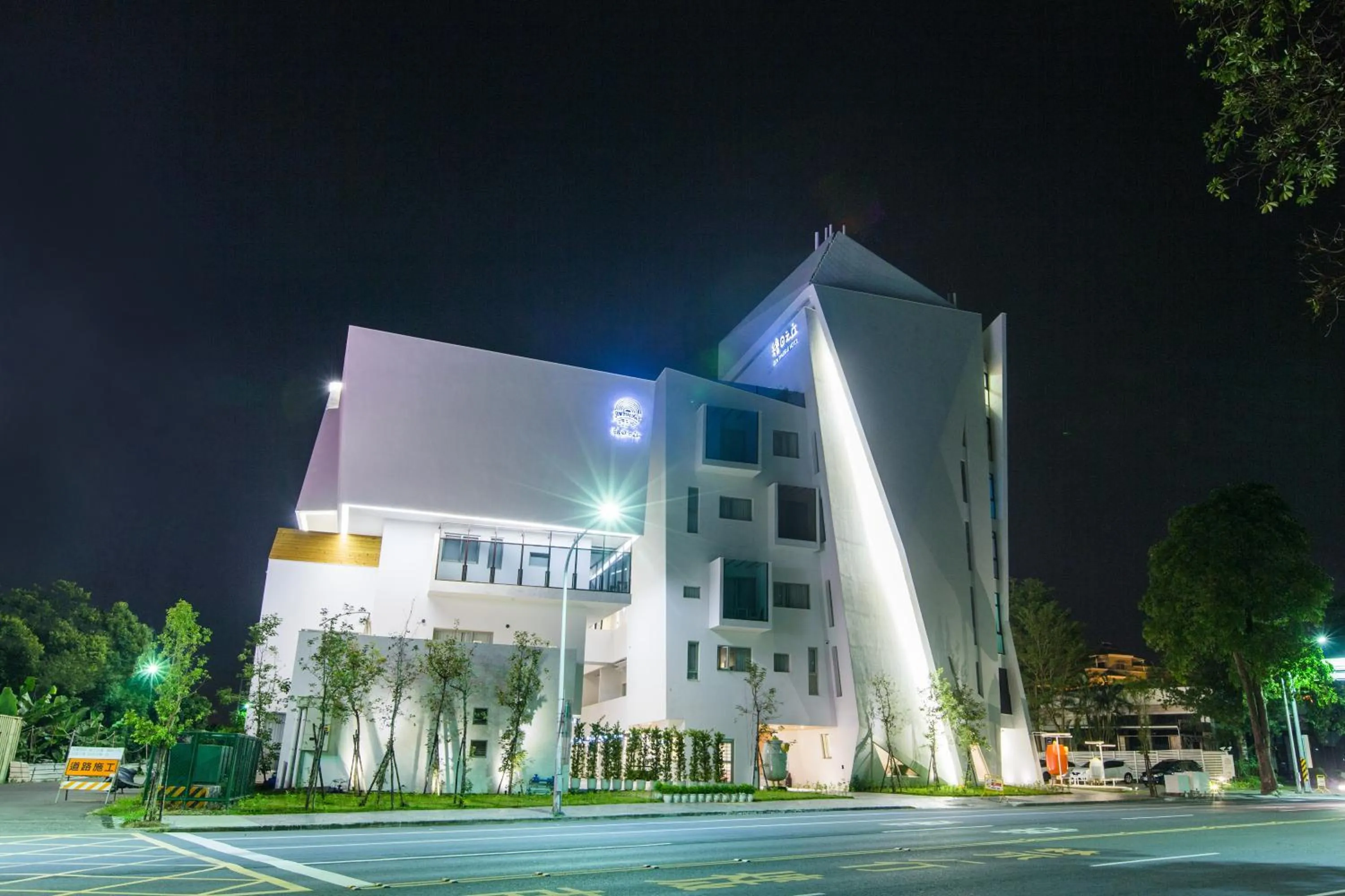 Facade/entrance in Sun Dialogue Hotel-By Cosmos Creation