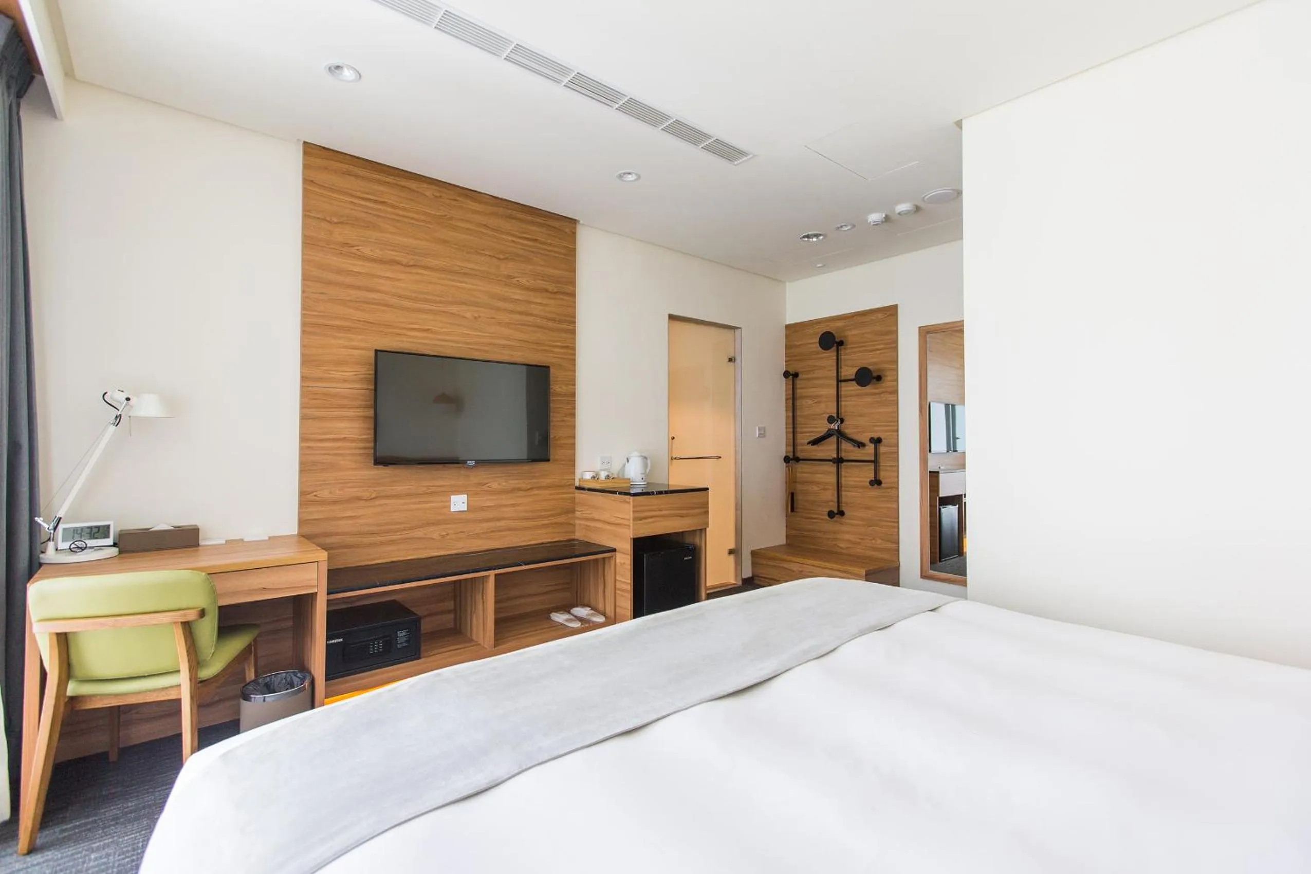 Decorative detail, Bed in Sun Dialogue Hotel-By Cosmos Creation