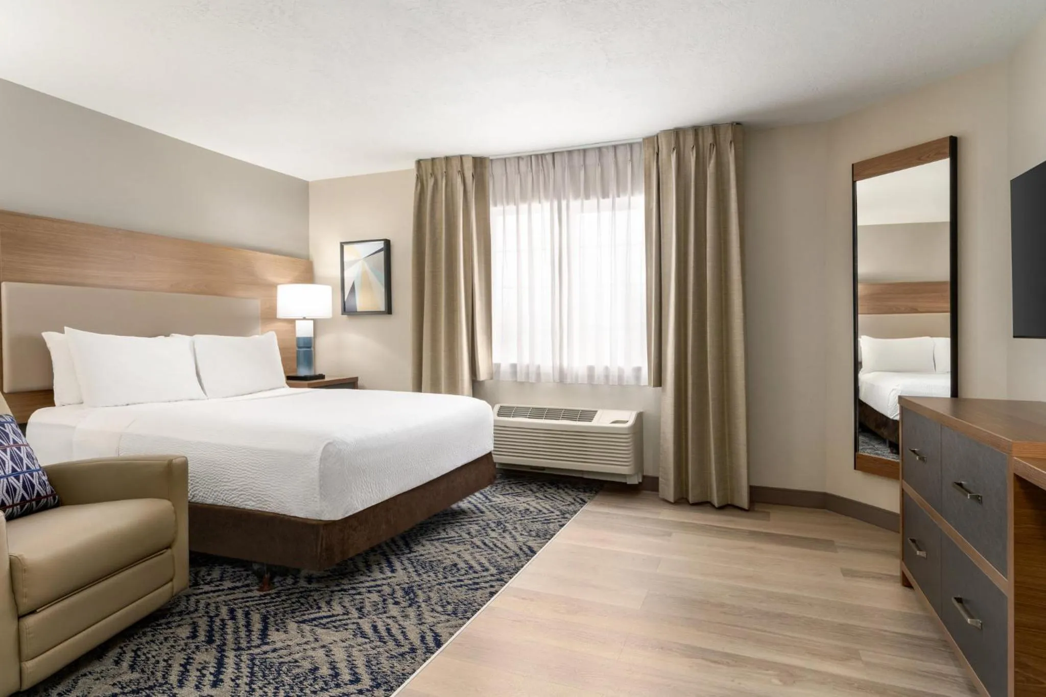 Photo of the whole room, Bed in Candlewood Suites Boise-Meridian by IHG