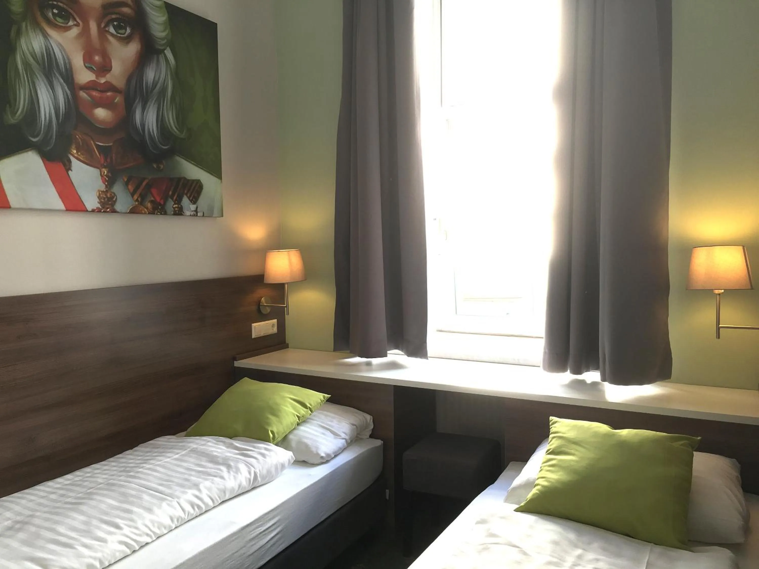 Photo of the whole room, Bed in Urban Stay Salzburg City
