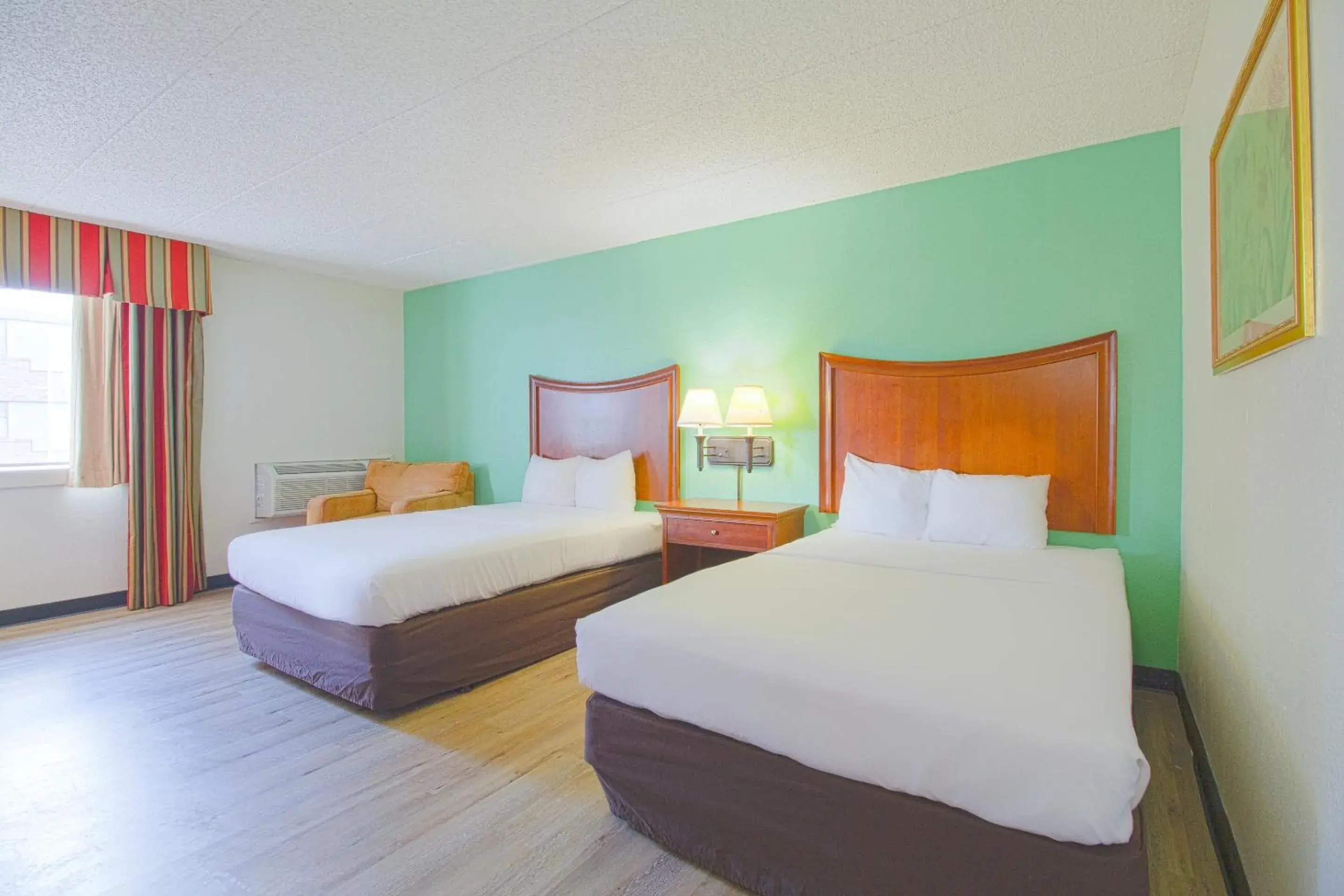 Double Room with Two Double Beds in Tulsa Square Hotel Central, I-44 By OYO Double Room with Two Double Beds in Tulsa Square Hotel Central, I-44 By OYO
