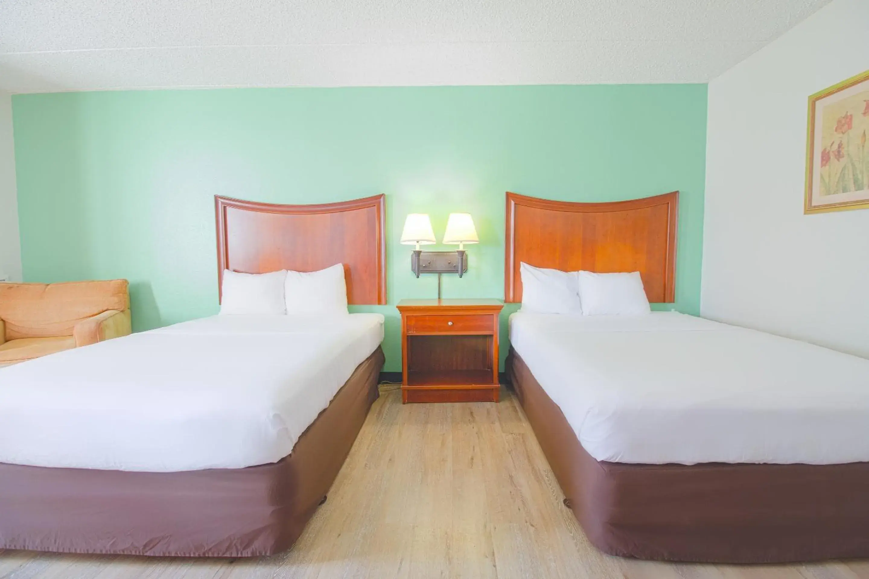 2 Full Bed Accessible in Tulsa Square Hotel Central, I-44 By OYO 2 Full Bed Accessible in Tulsa Square Hotel Central, I-44 By OYO