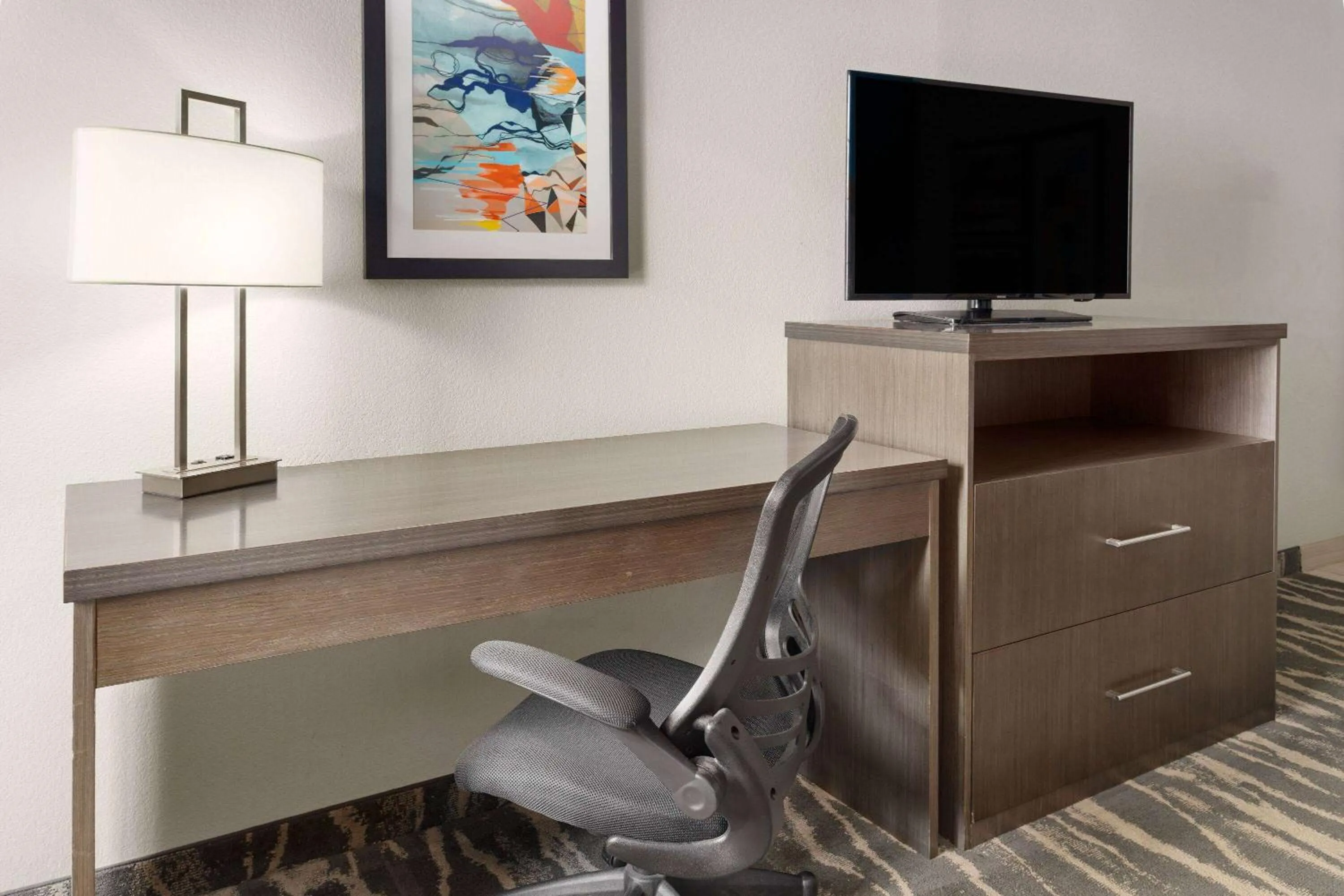 Photo of the whole room in La Quinta by Wyndham Kokomo