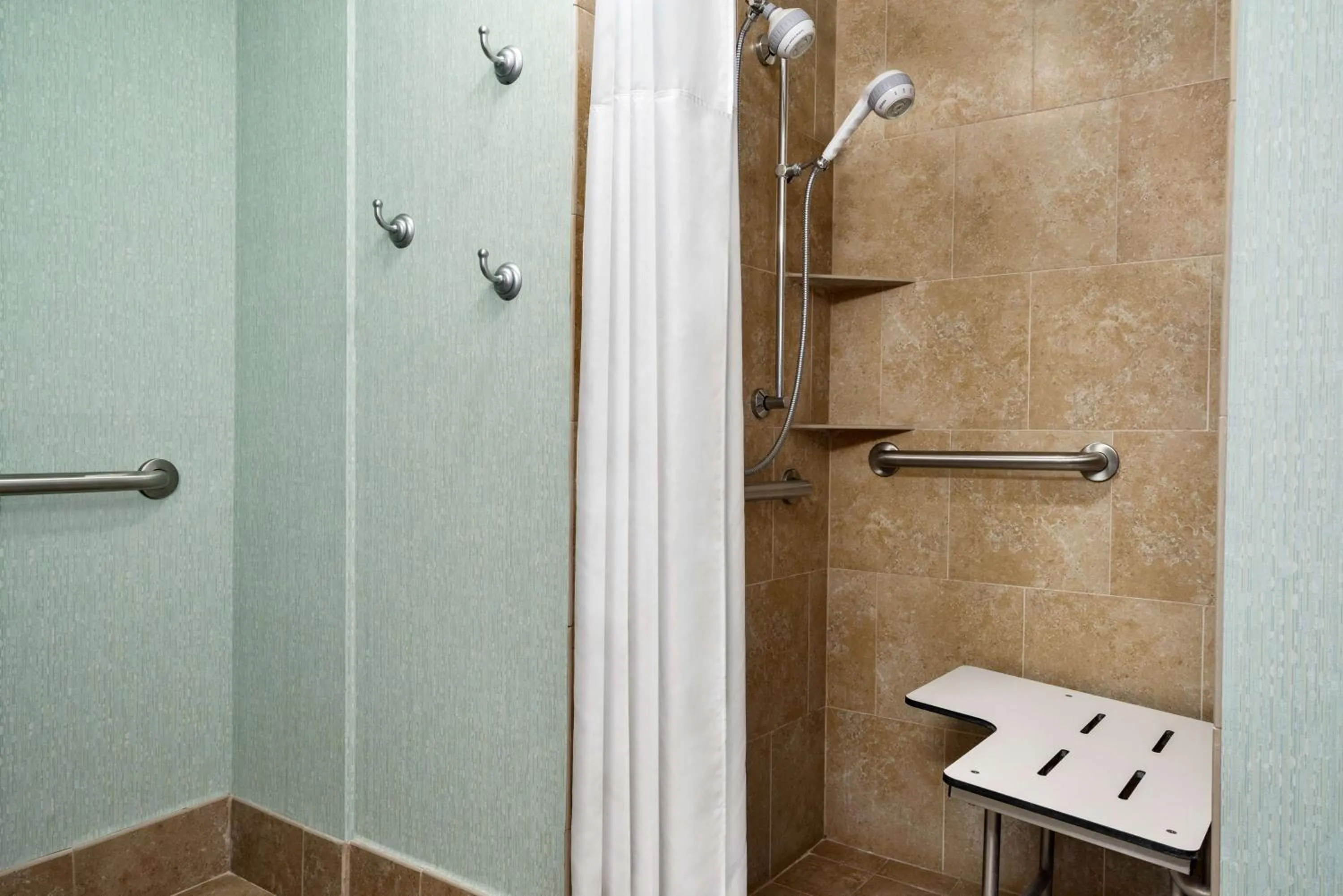 Bathroom in Hampton Inn & Suites Bluffton-Sun City