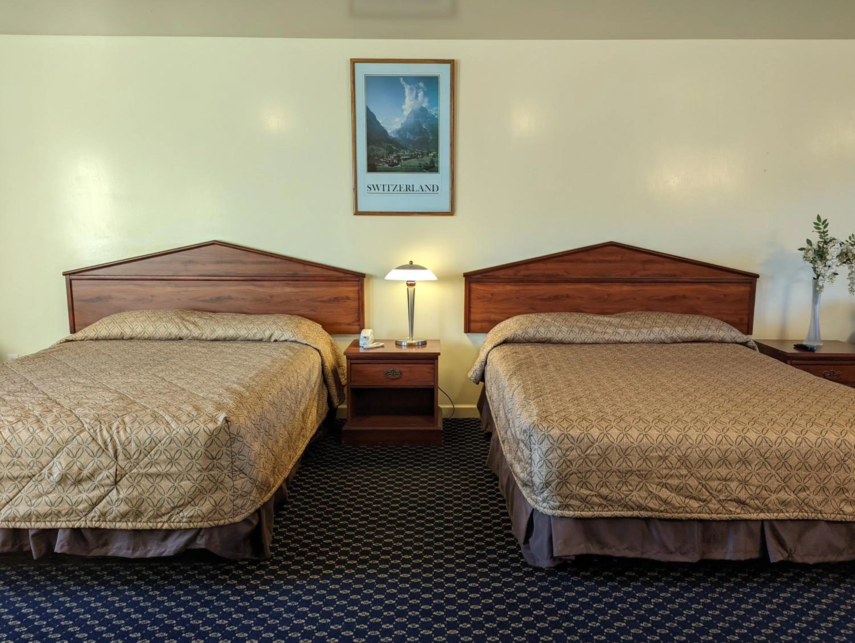 Bed in Americas Best Value Inn Oxnard-Port Hueneme