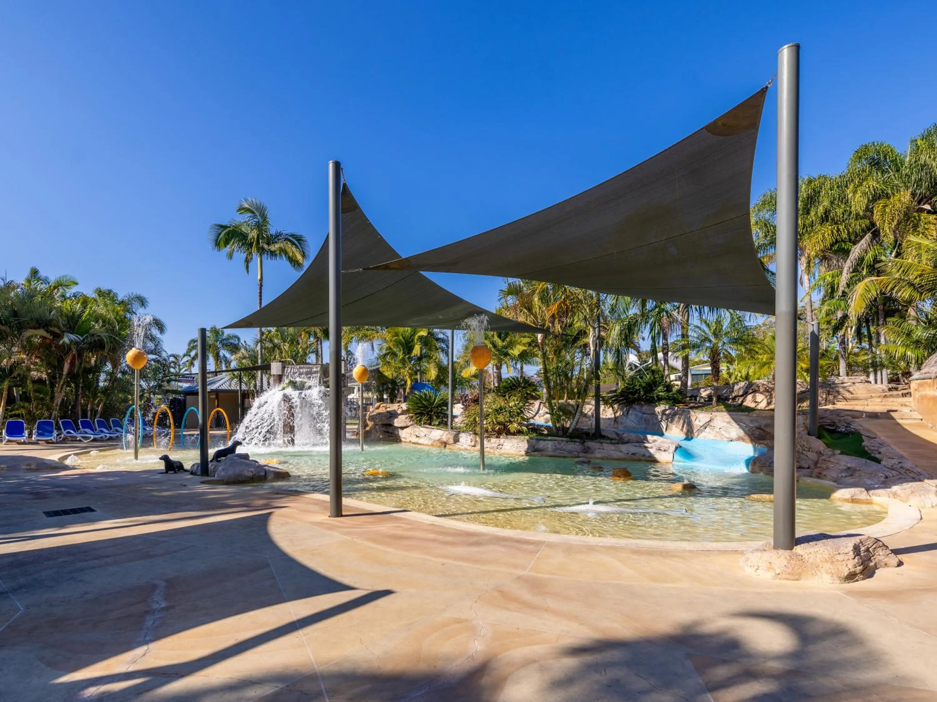 Swimming pool in NRMA Blue Dolphin Yamba Holiday Resort