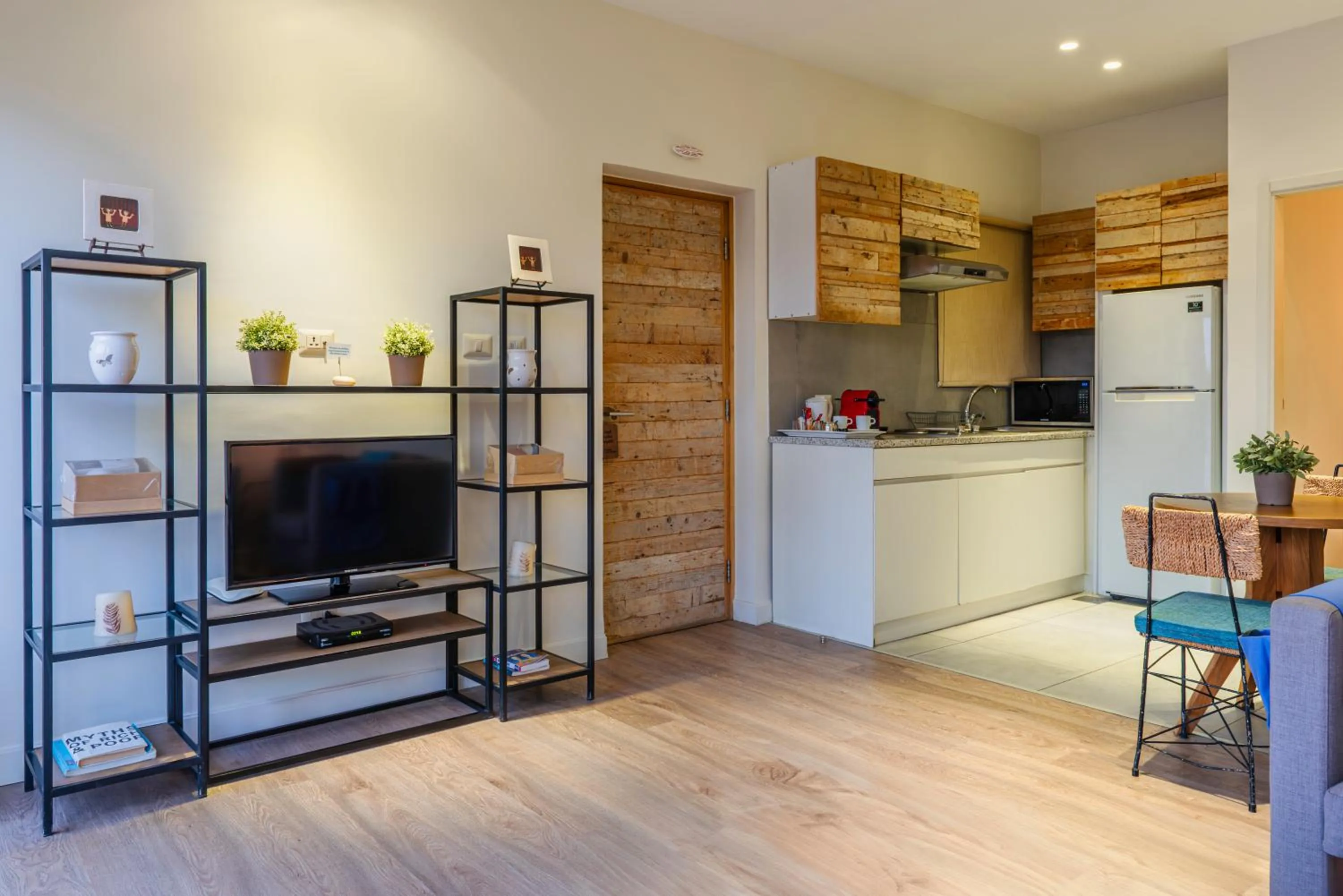 TV and multimedia in Wild Jordan Center