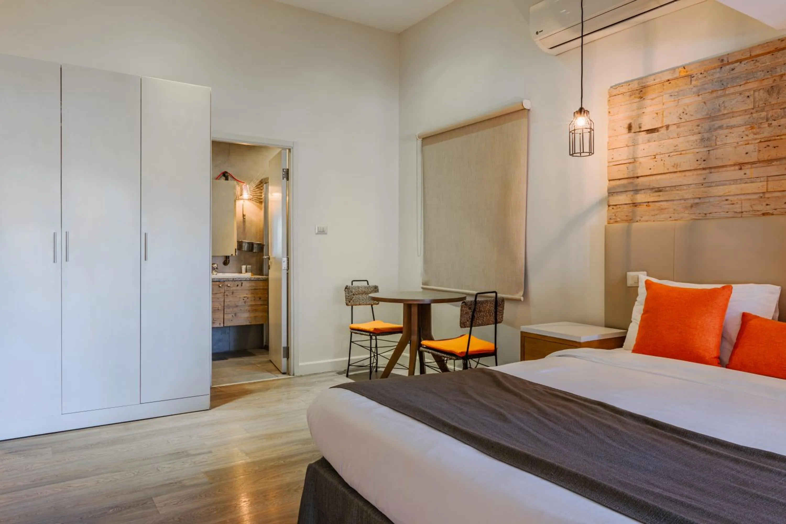 Bed in Wild Jordan Center