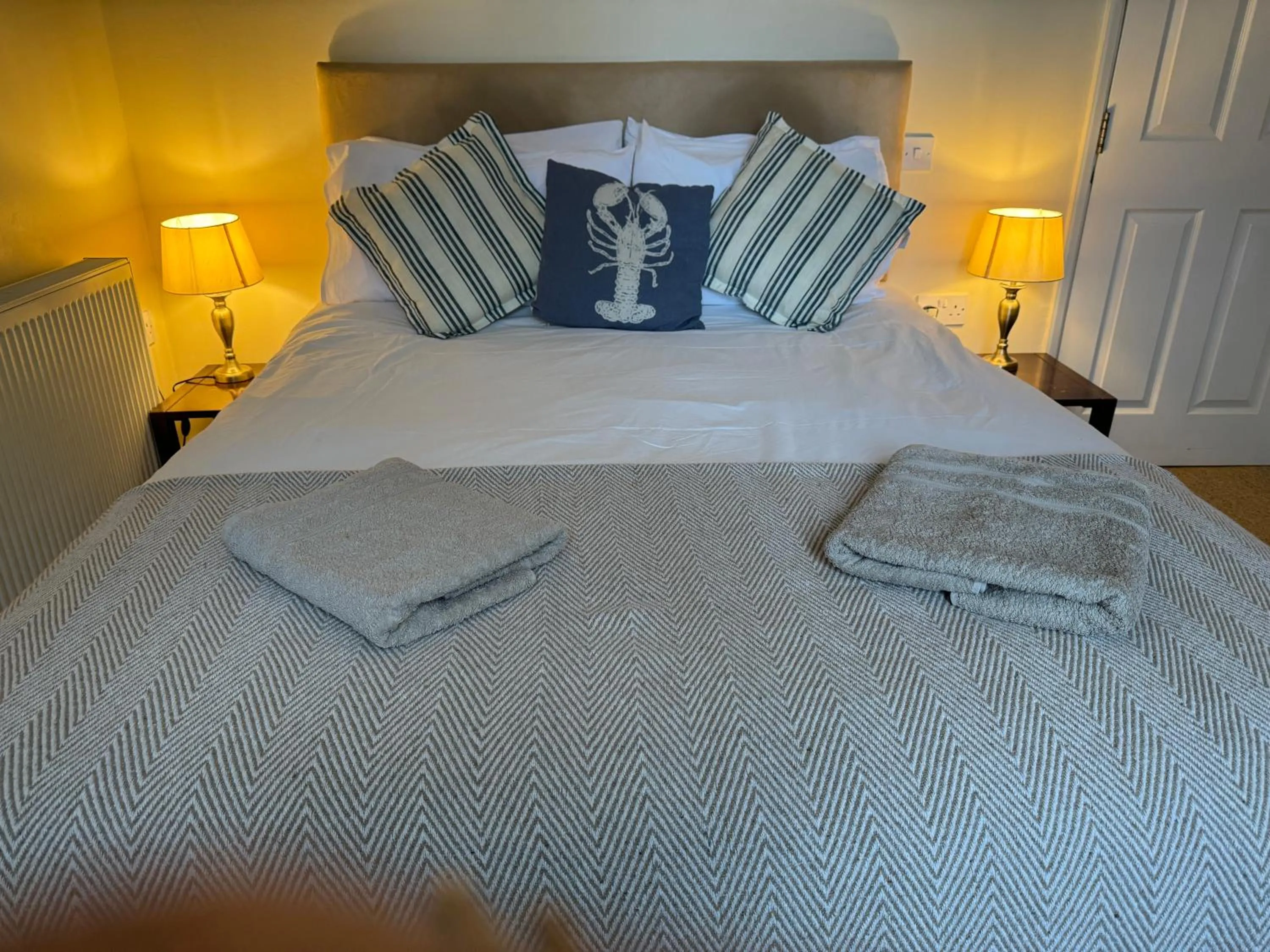 Bed in The Pilot Boat Inn, Isle of Wight