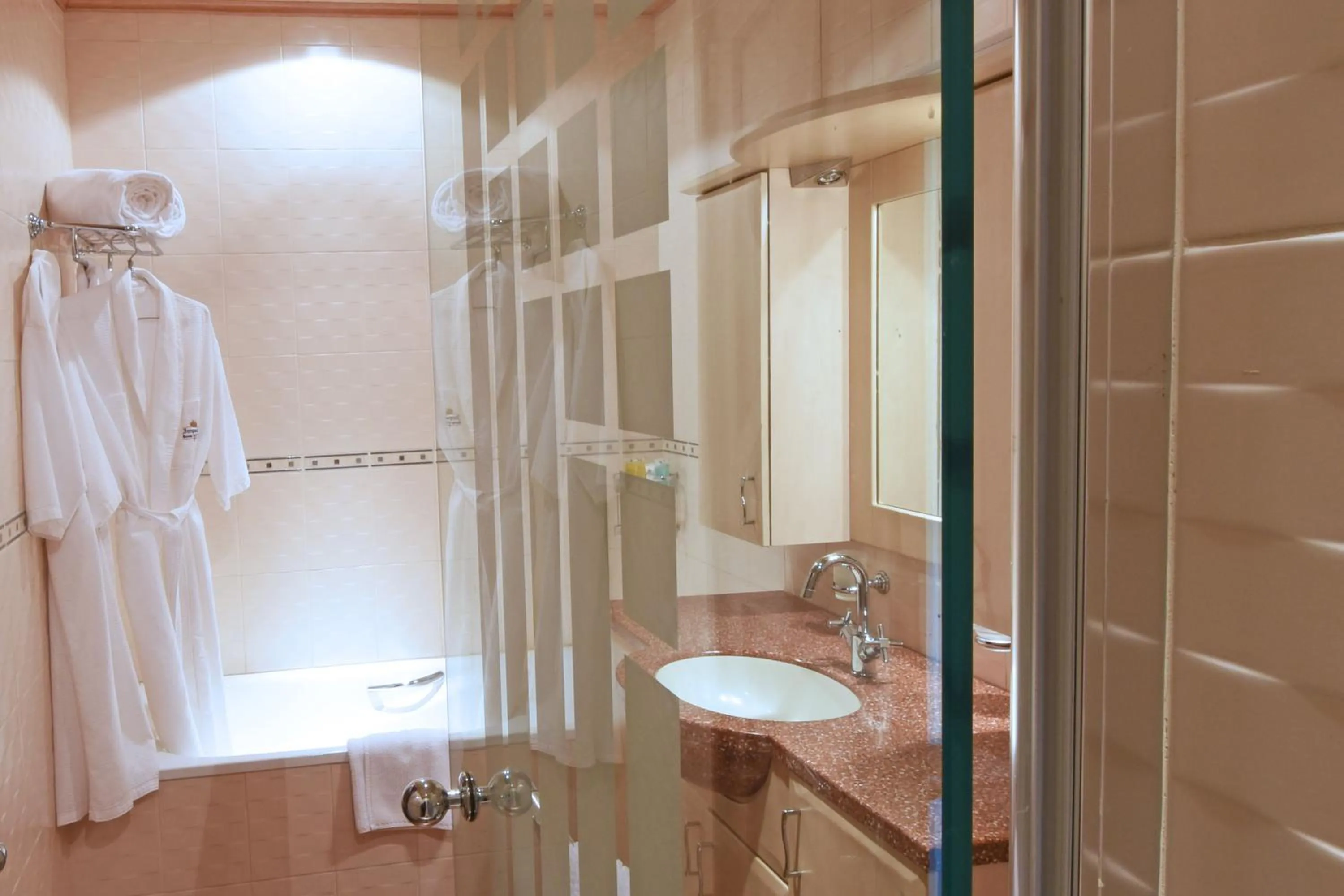 Shower in Imperial Resort Beach Hotel