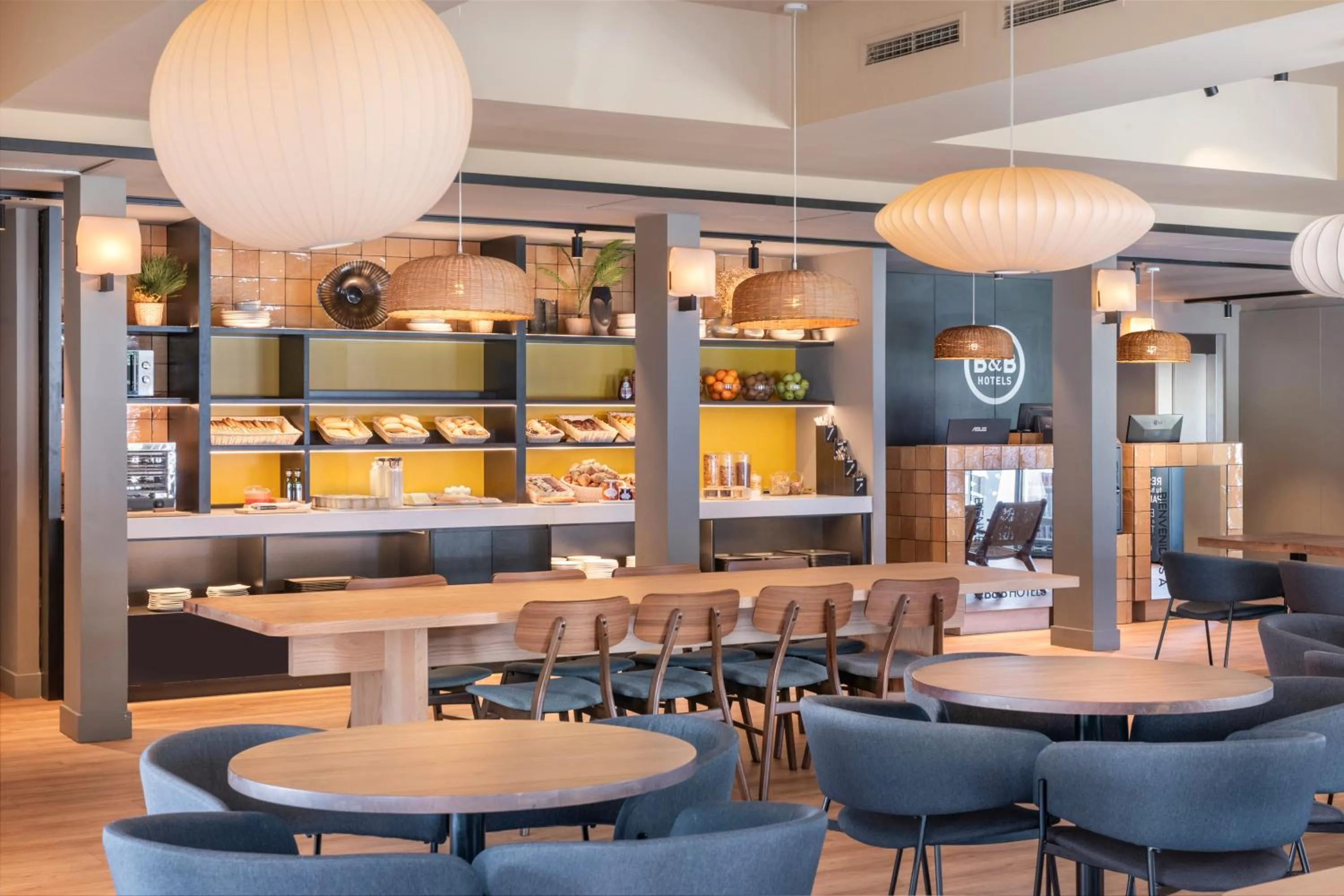 Seating area in B&B HOTEL Barcelona Mollet