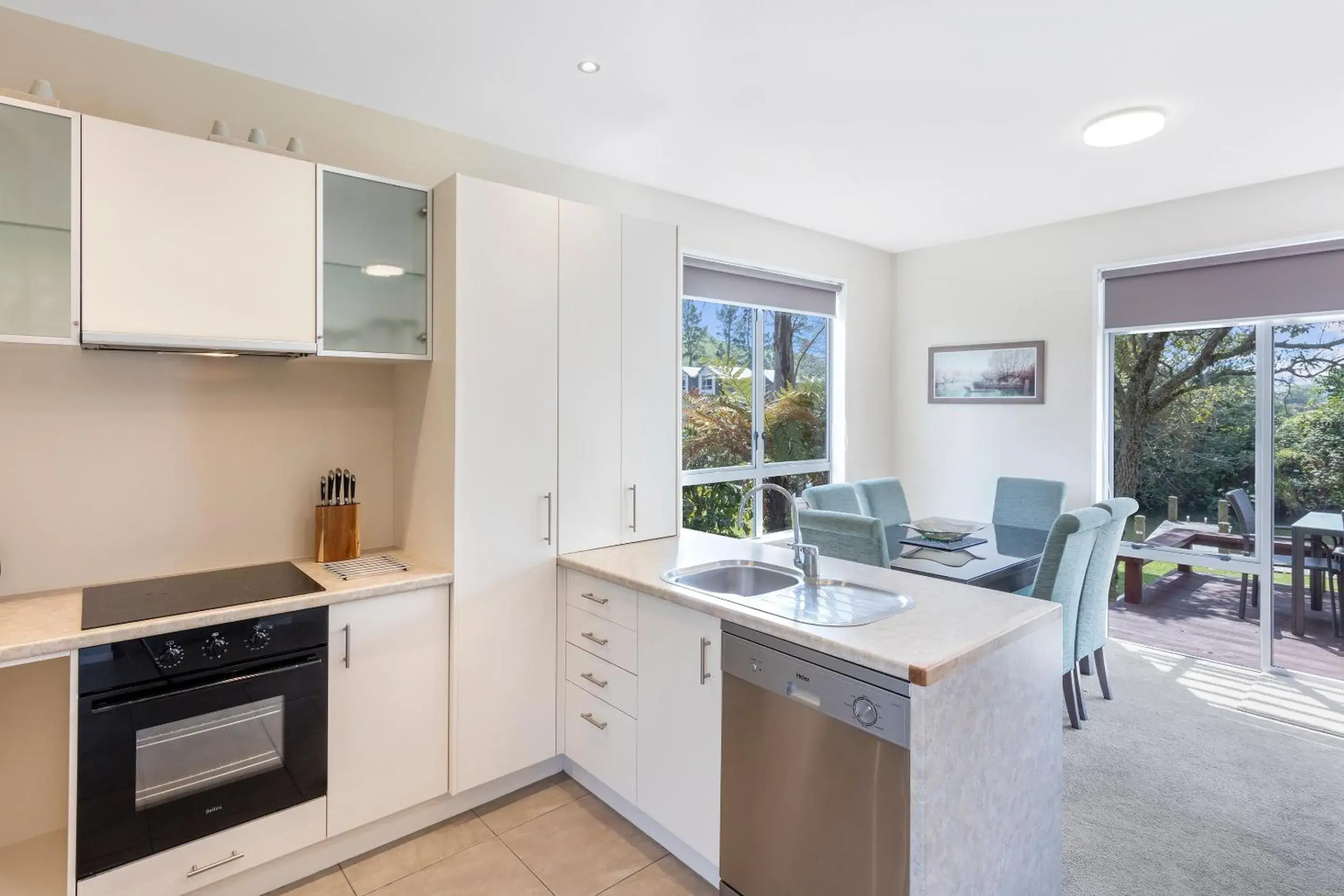 Three-Bedroom Lodge in Ramada Resort By Wyndham Rotorua Marama Three-Bedroom Lodge in Ramada Resort By Wyndham Rotorua Marama