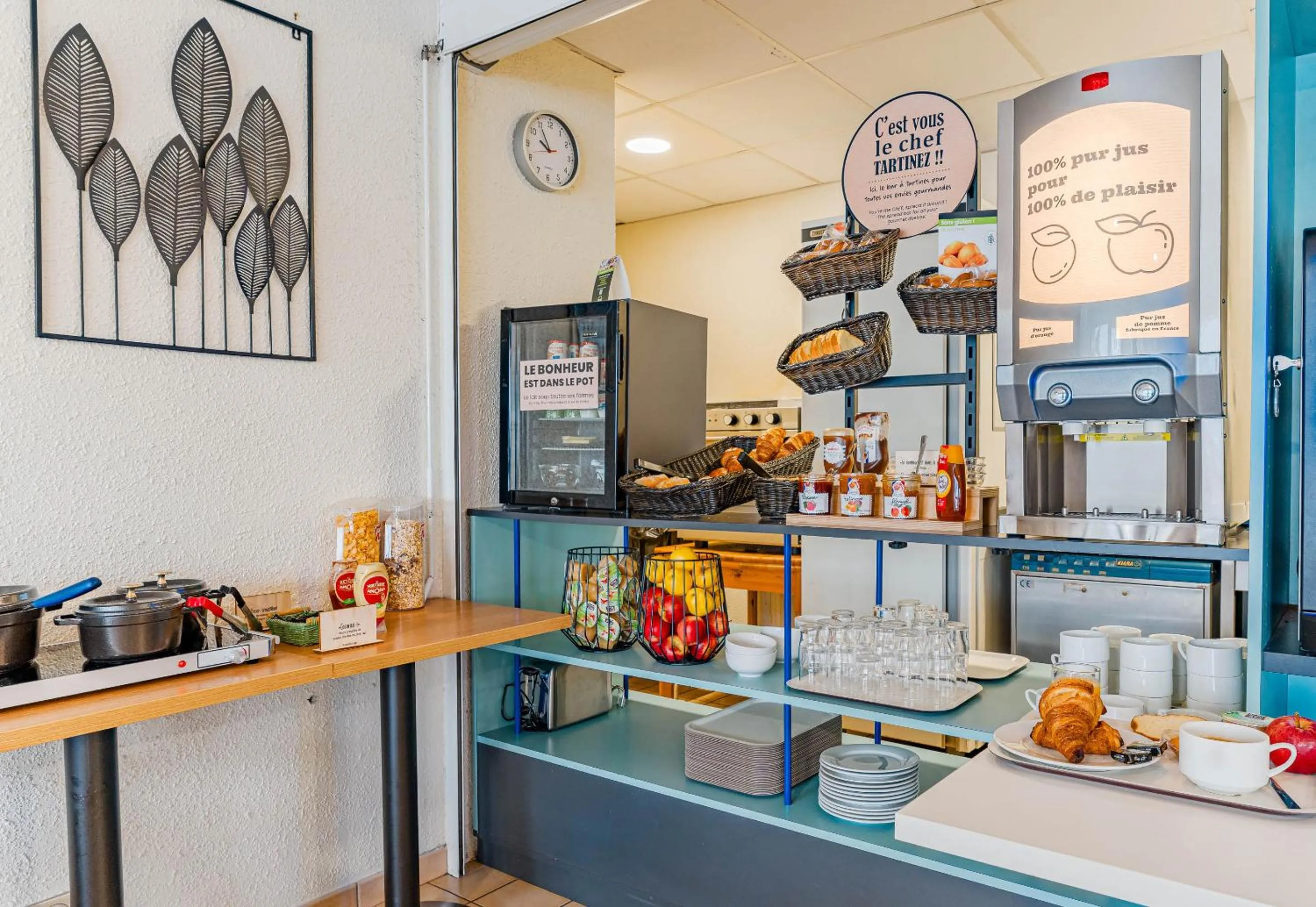 Breakfast in B&B HOTEL Chatellerault