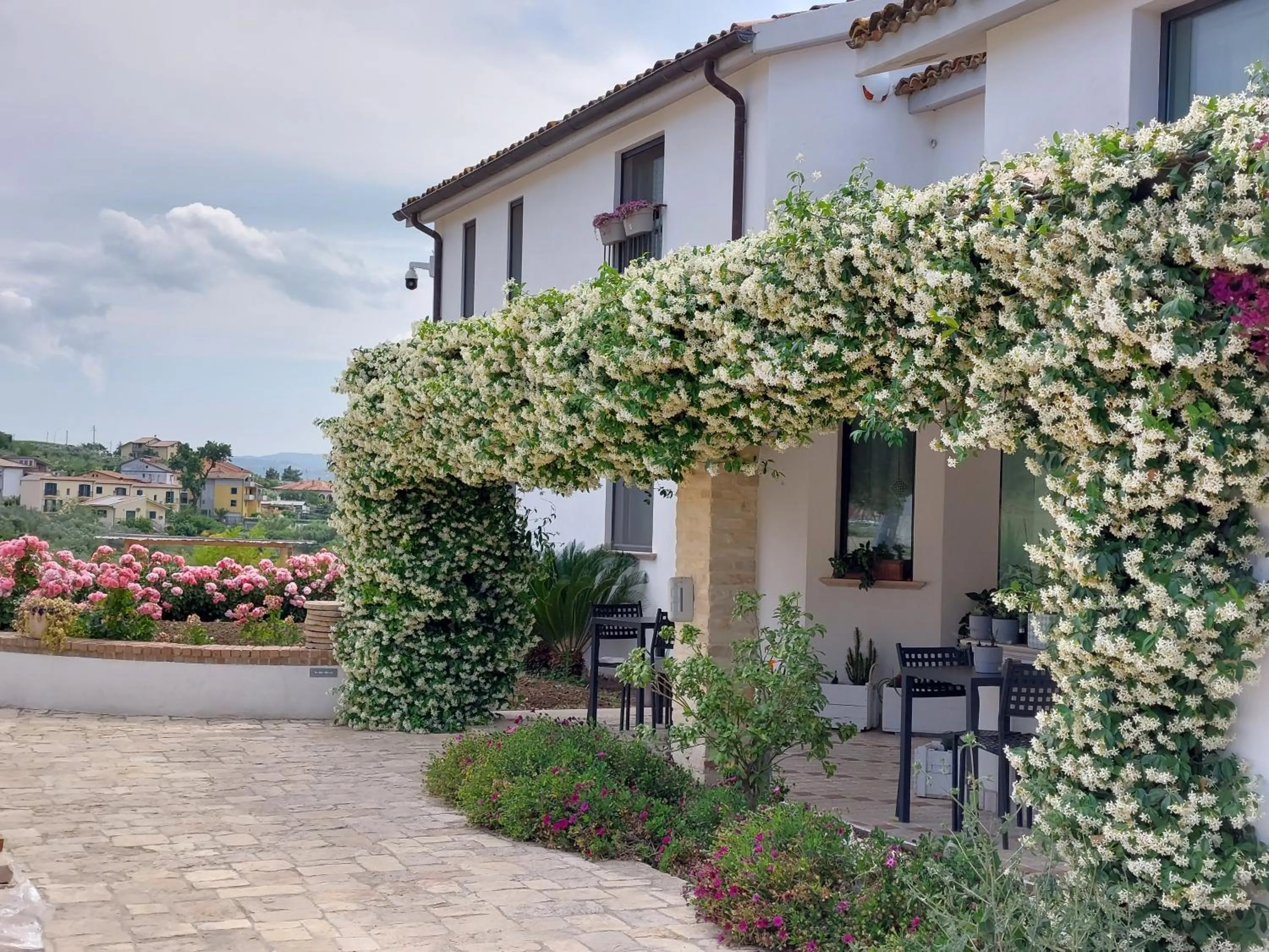 Property building in Villaggio Cristina