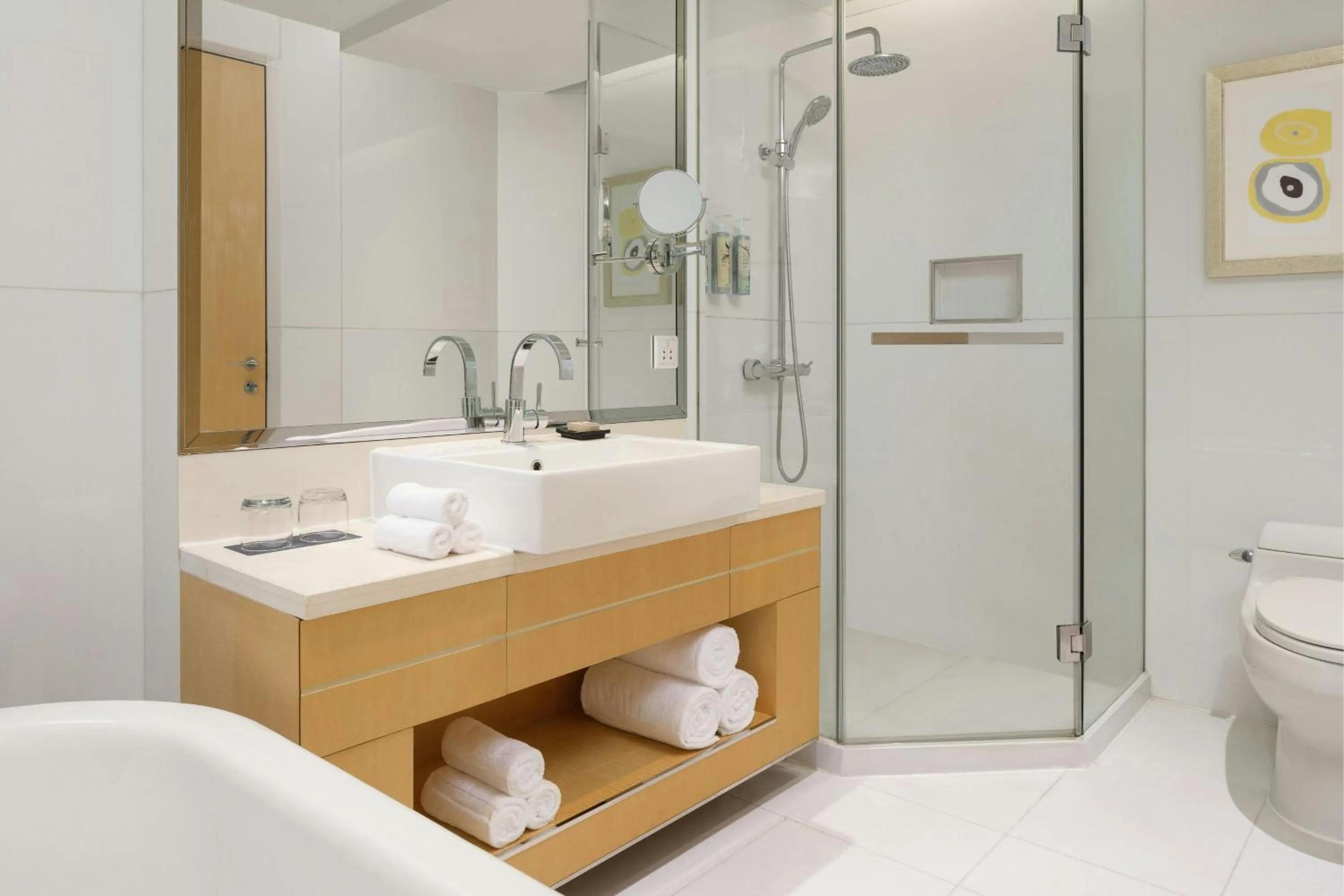 Bathroom in Renaissance Shanghai Yu Garden Hotel on the Bund