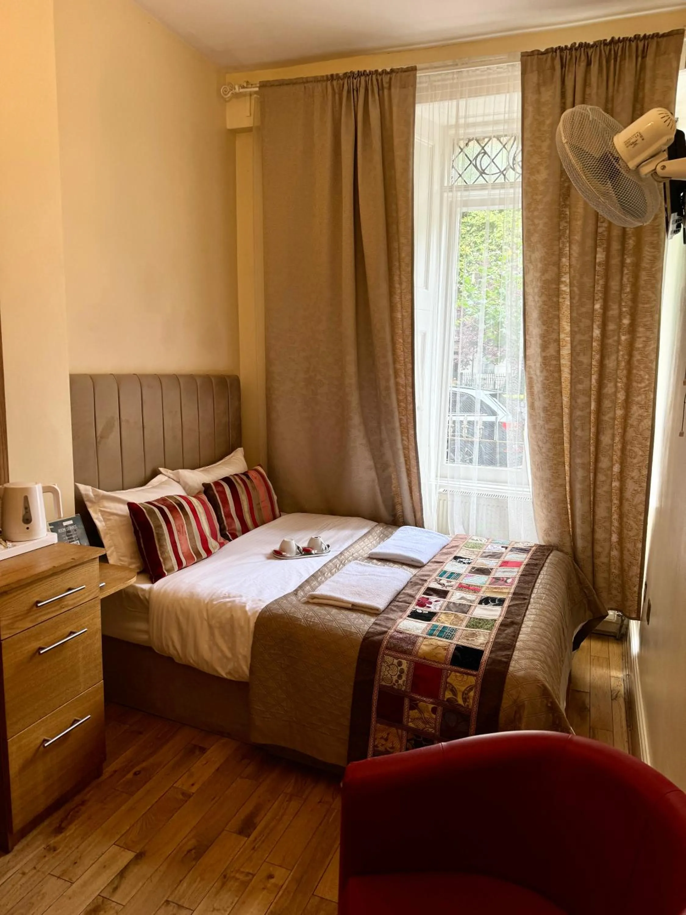 Bed in ABC Hyde Park Hotel