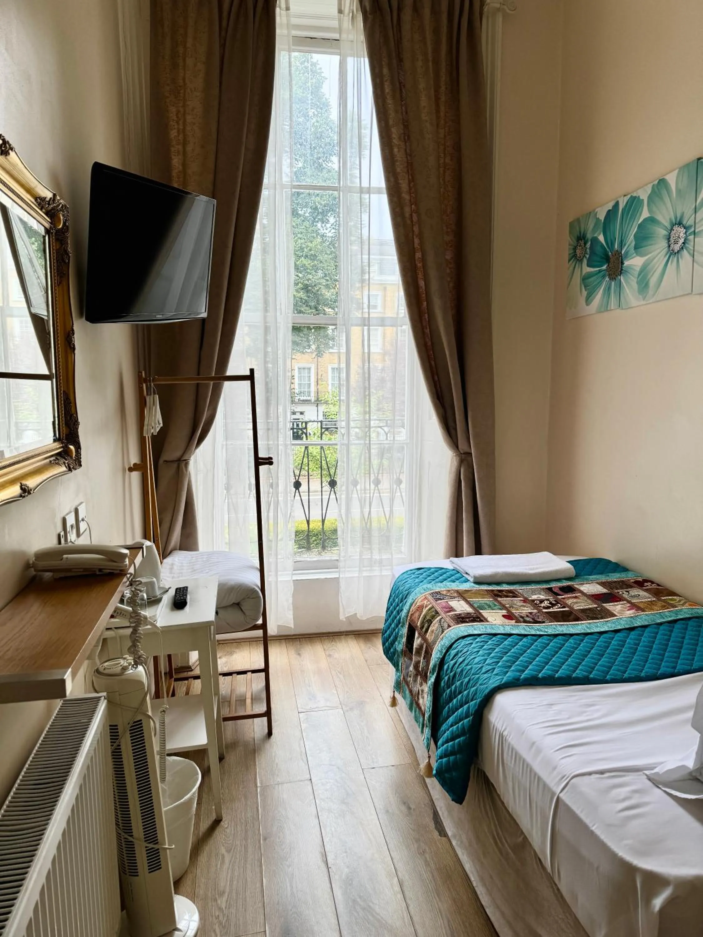 Bed in ABC Hyde Park Hotel