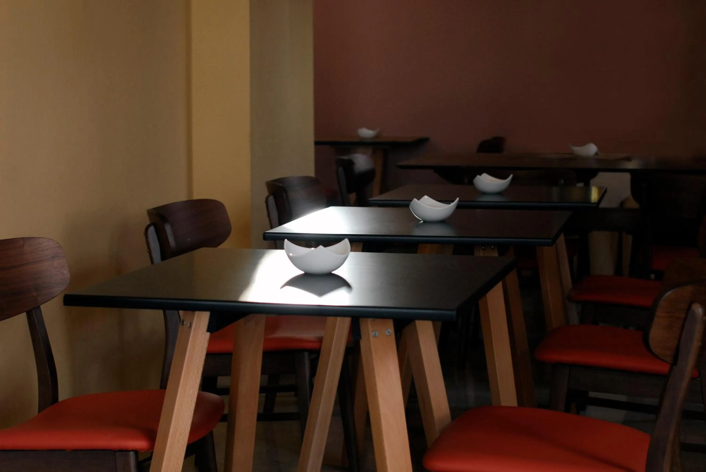 Dining area in Lato hotel