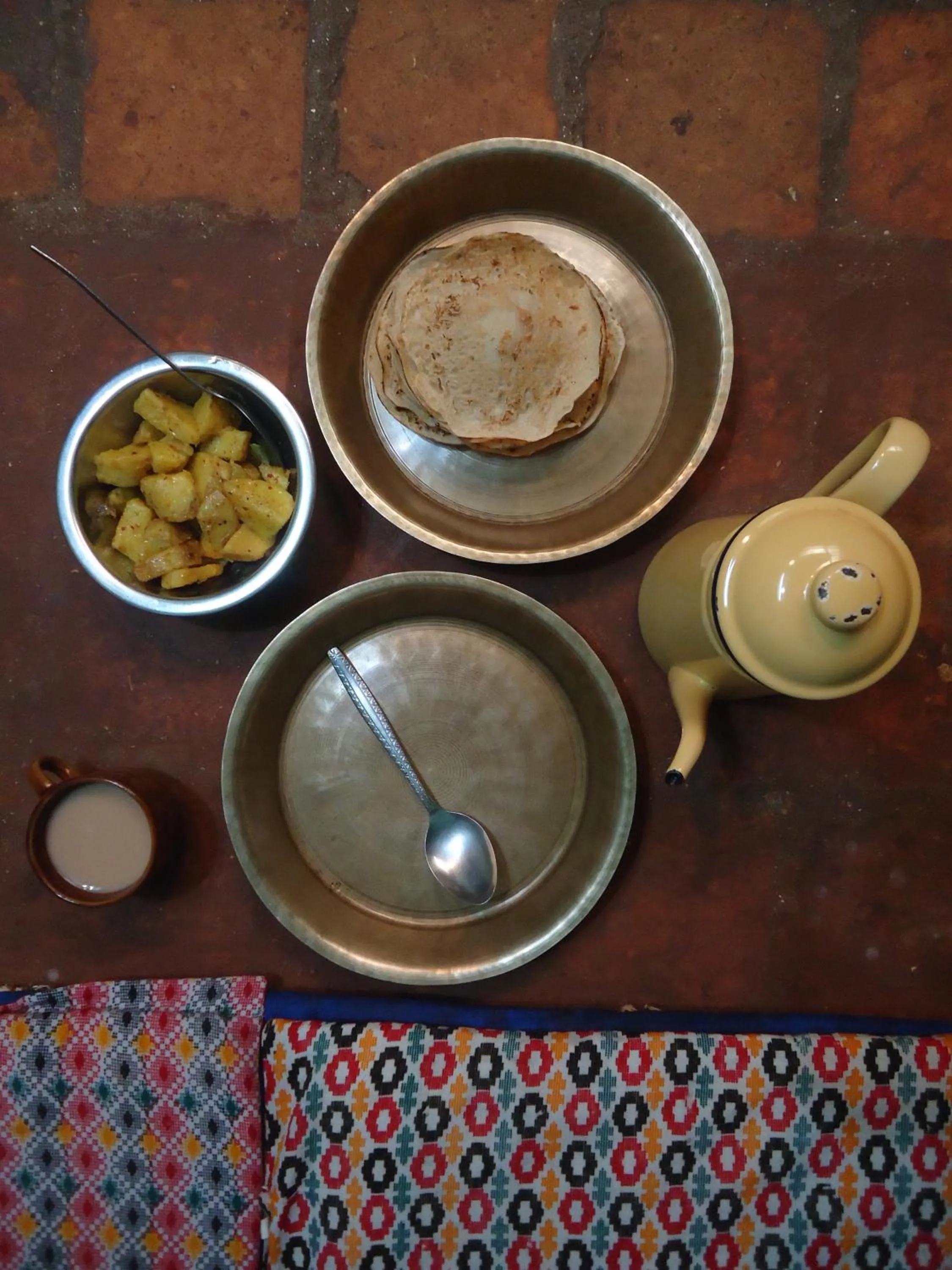 Breakfast in Sanu House