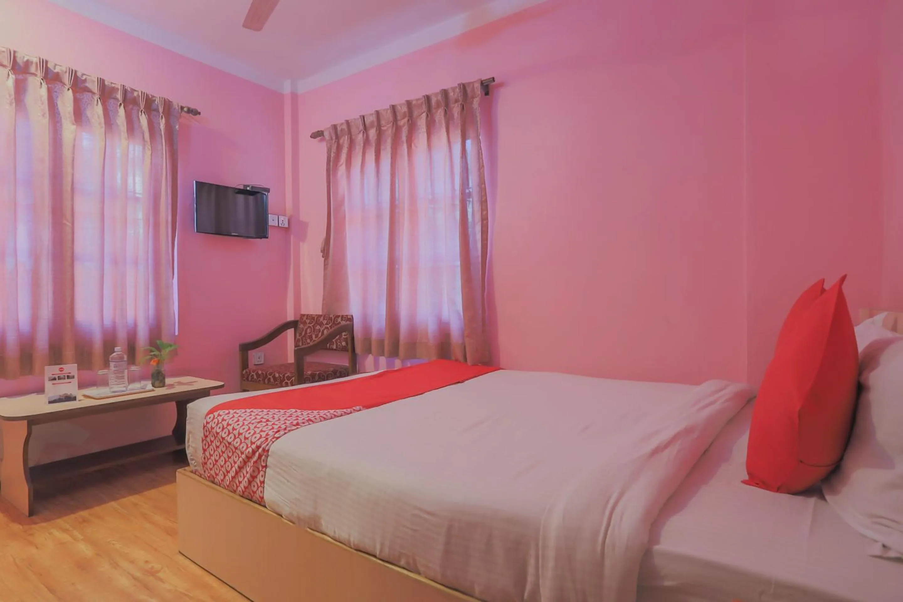 Bedroom, Bed in OYO 789 Hotel Shivam Plaza