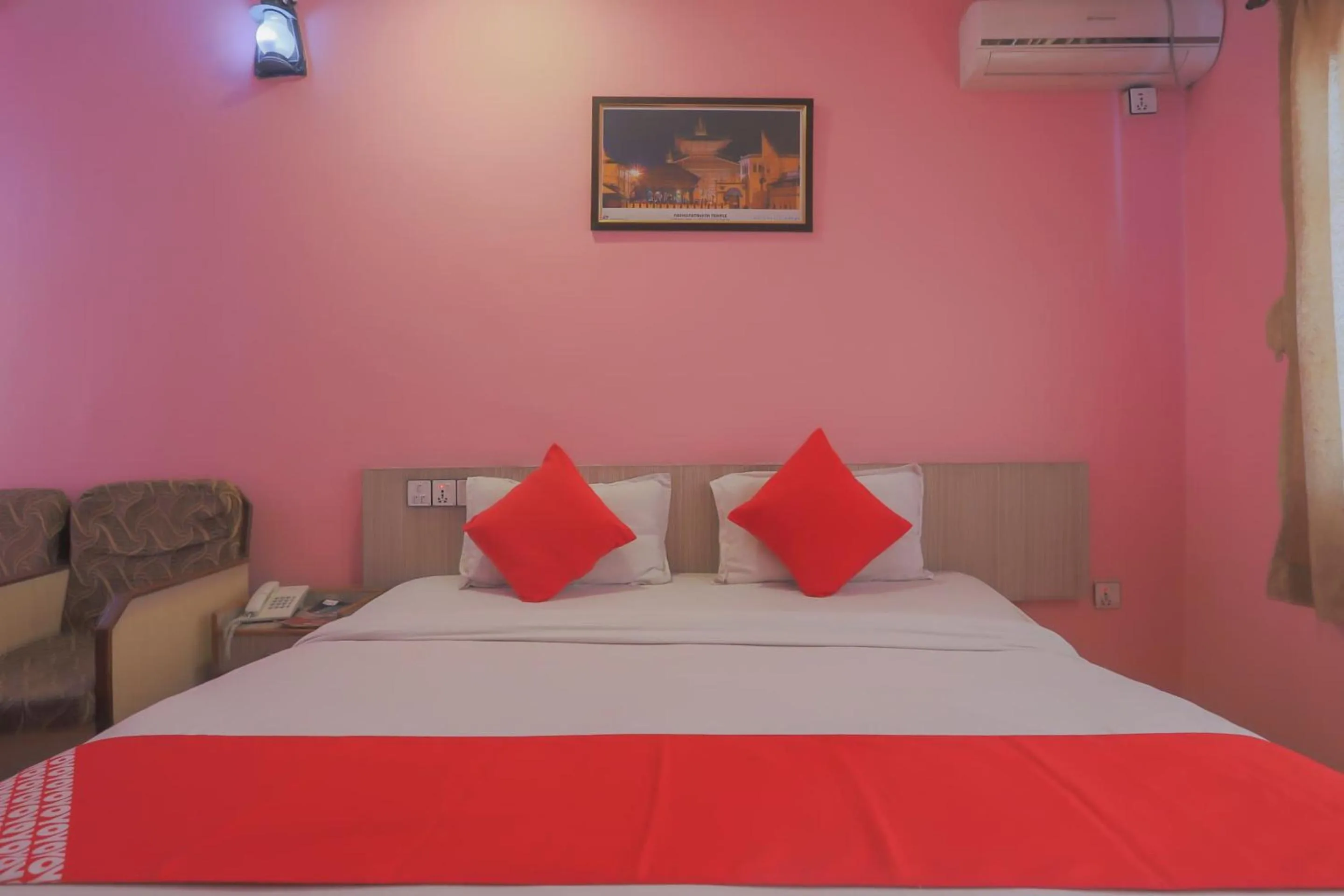 Bedroom, Bed in OYO 789 Hotel Shivam Plaza