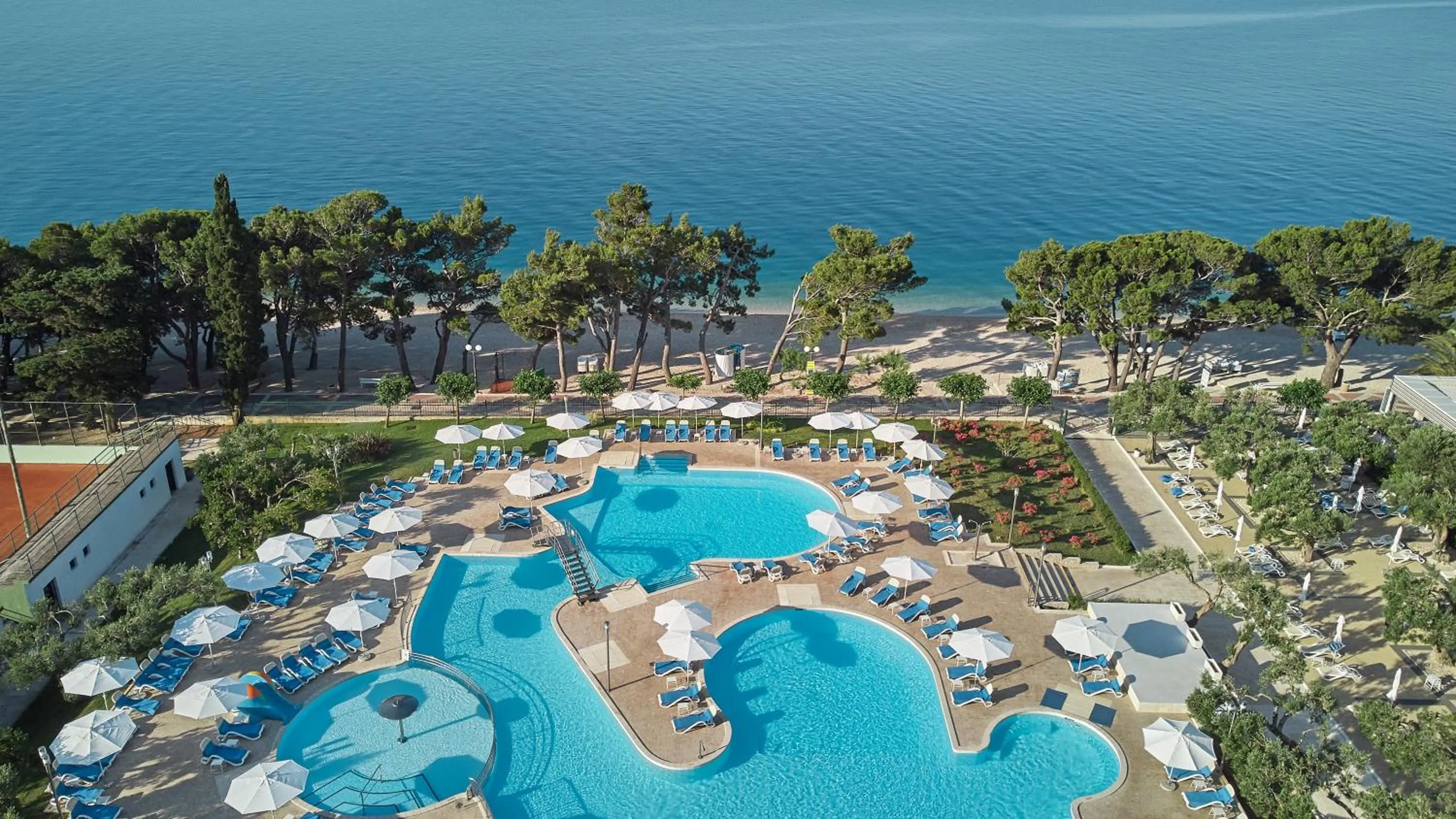 Swimming pool in Bluesun hotel Neptun - All inclusive