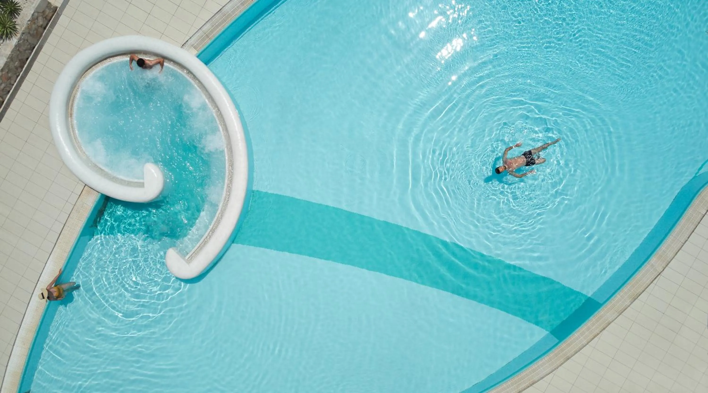 Swimming pool in Bluesun Hotel Elaphusa