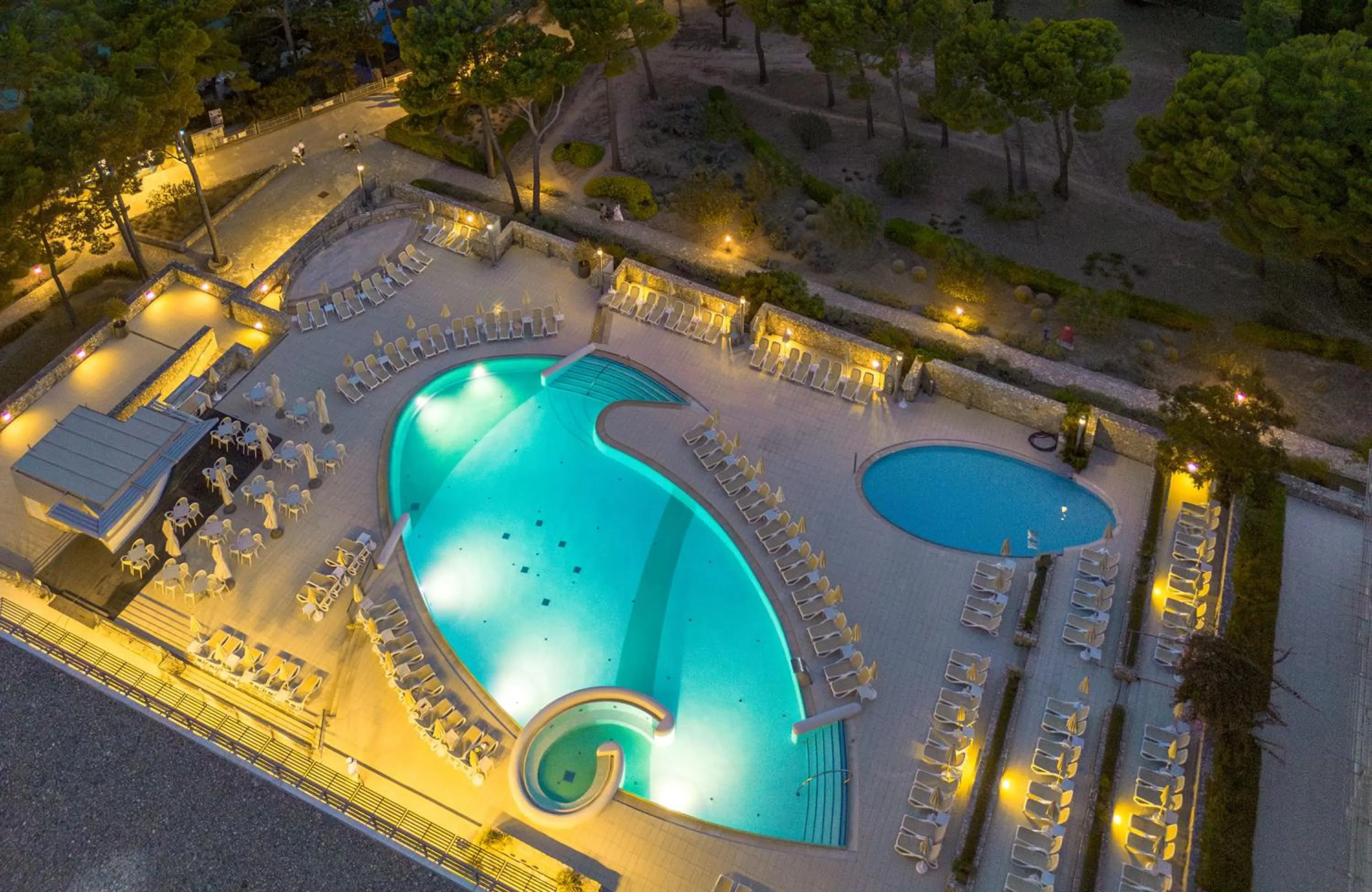 Swimming pool in Bluesun Hotel Elaphusa