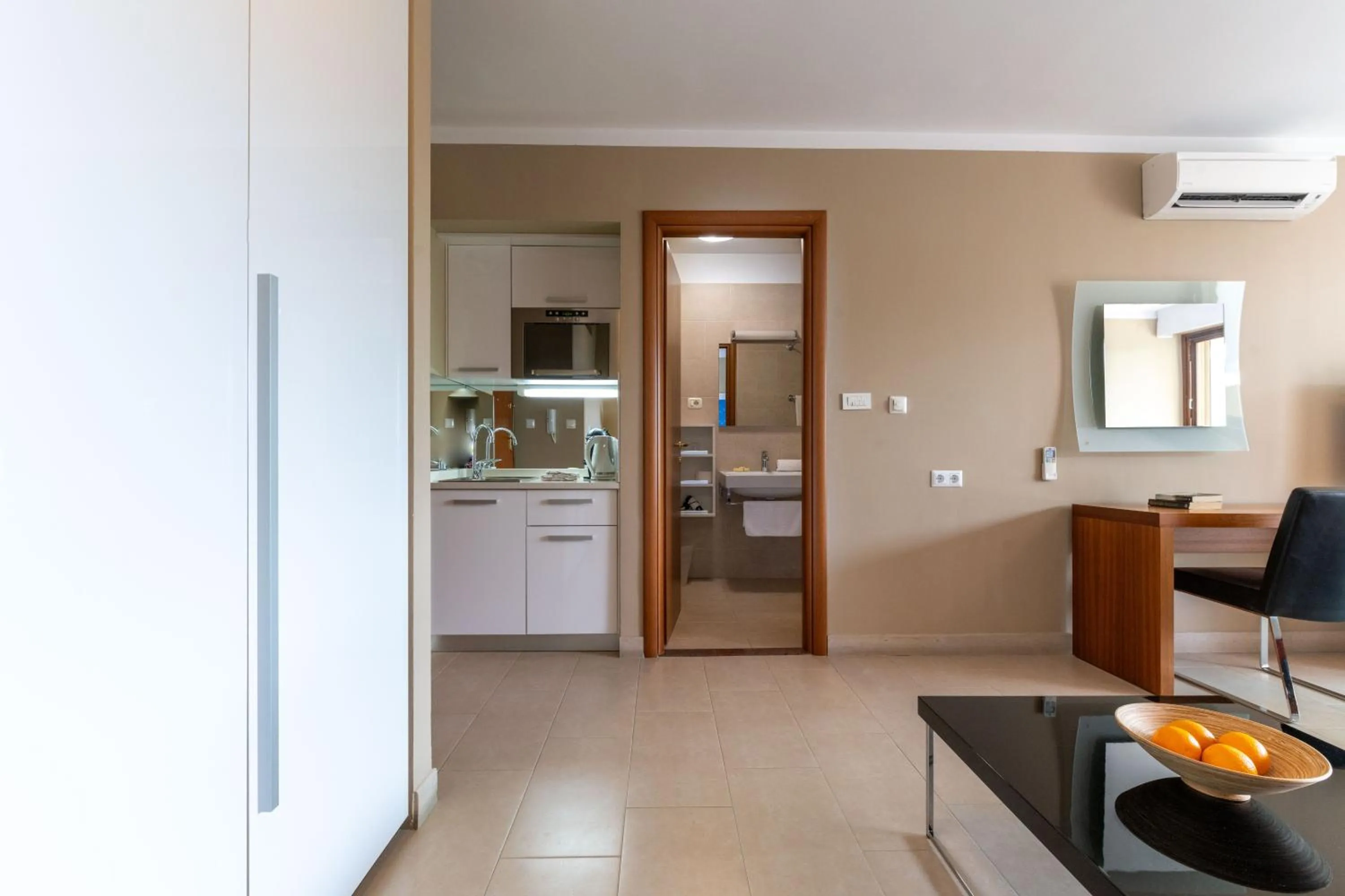 Coffee/tea facilities in The Residence Aparthotel