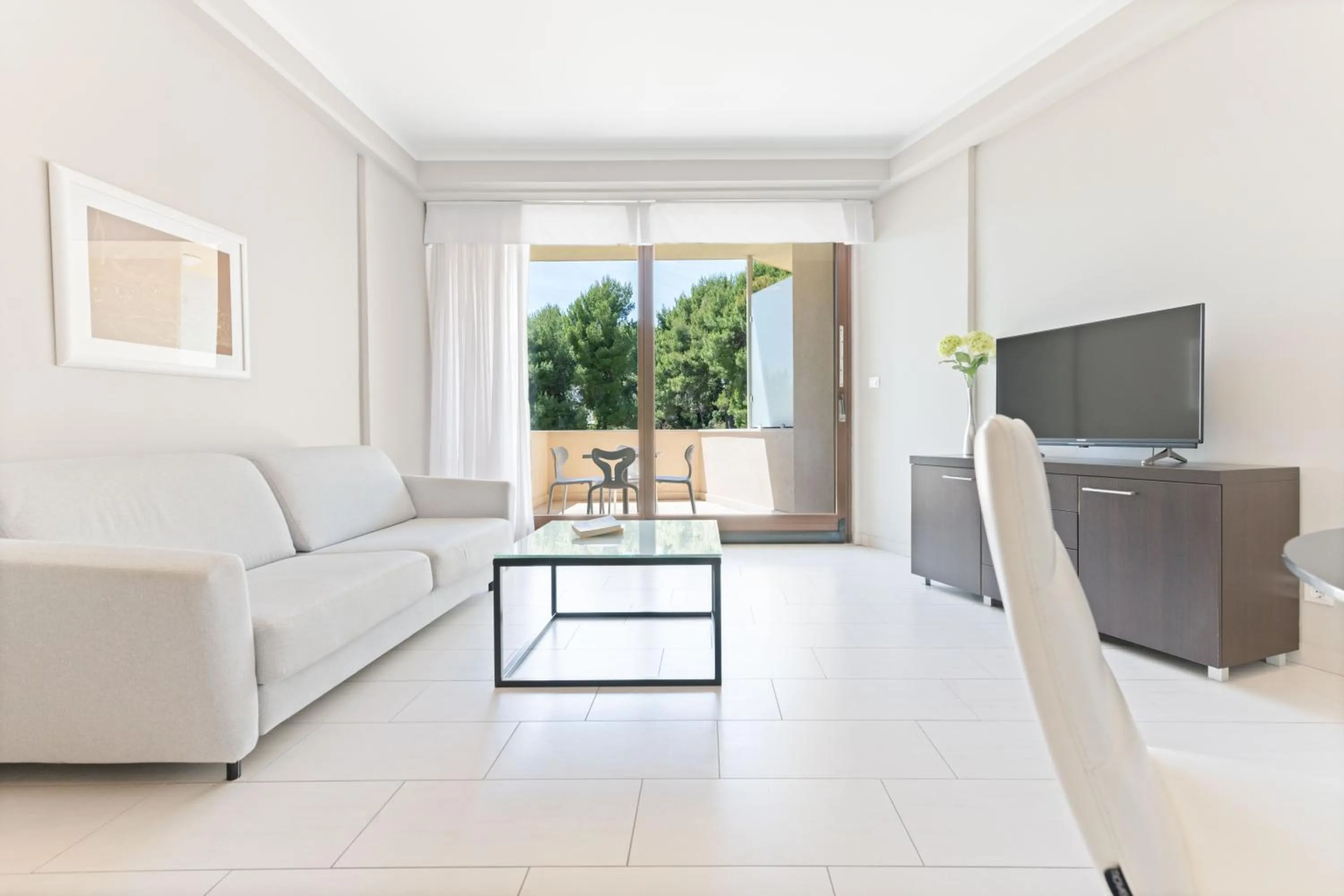 TV and multimedia in The Residence Aparthotel