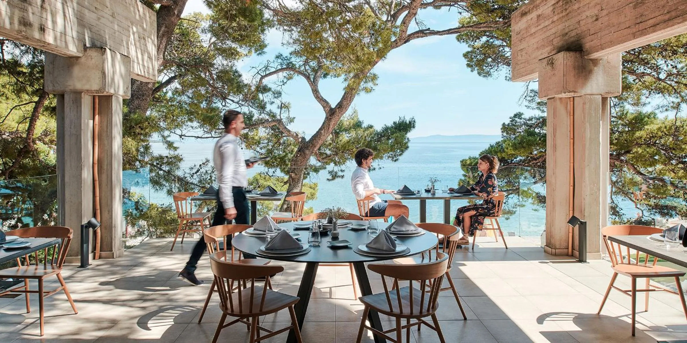 Restaurant/places to eat in Bluesun Hotel Soline